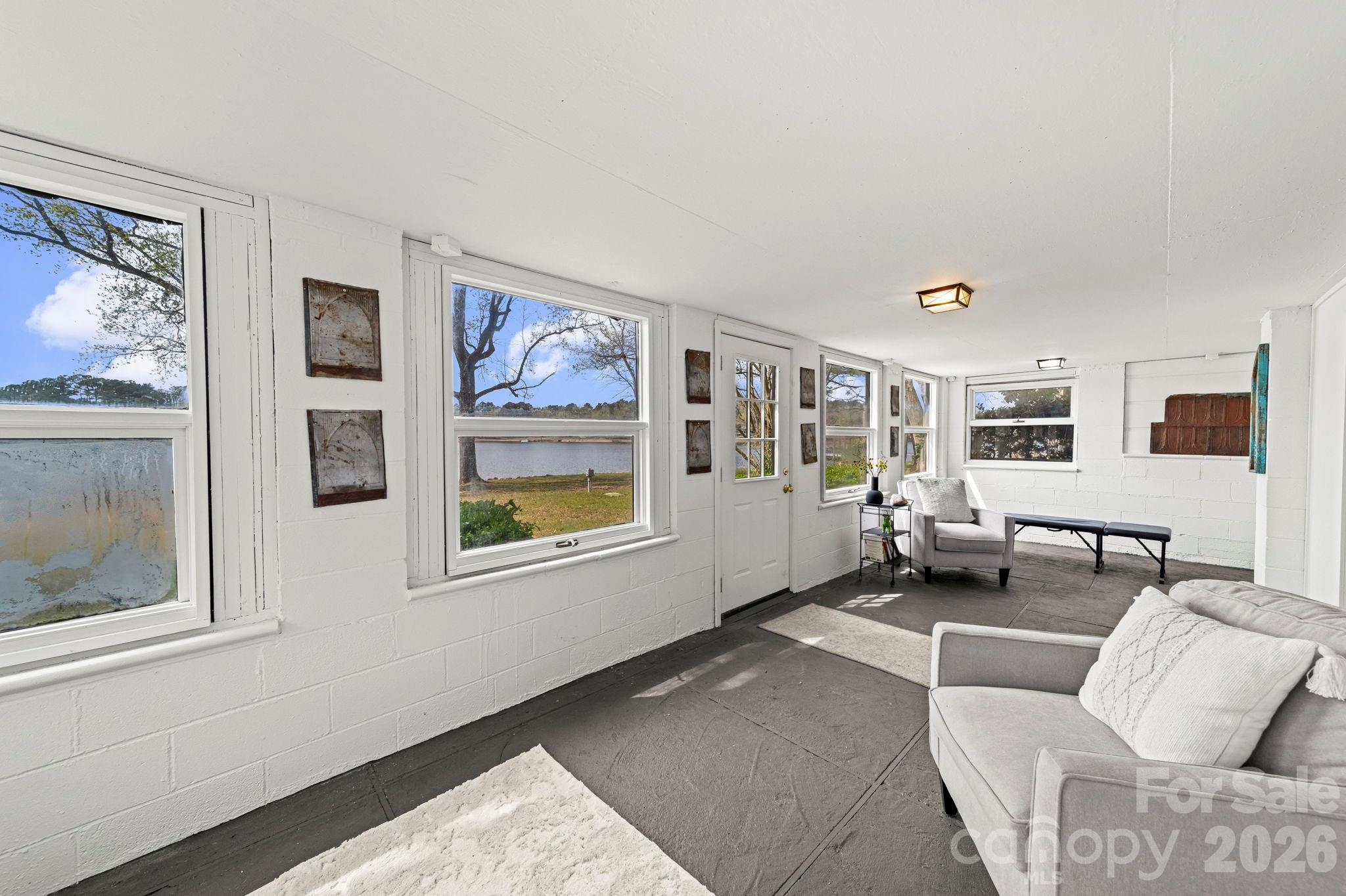 2262 Beaver Creek Road — Camden