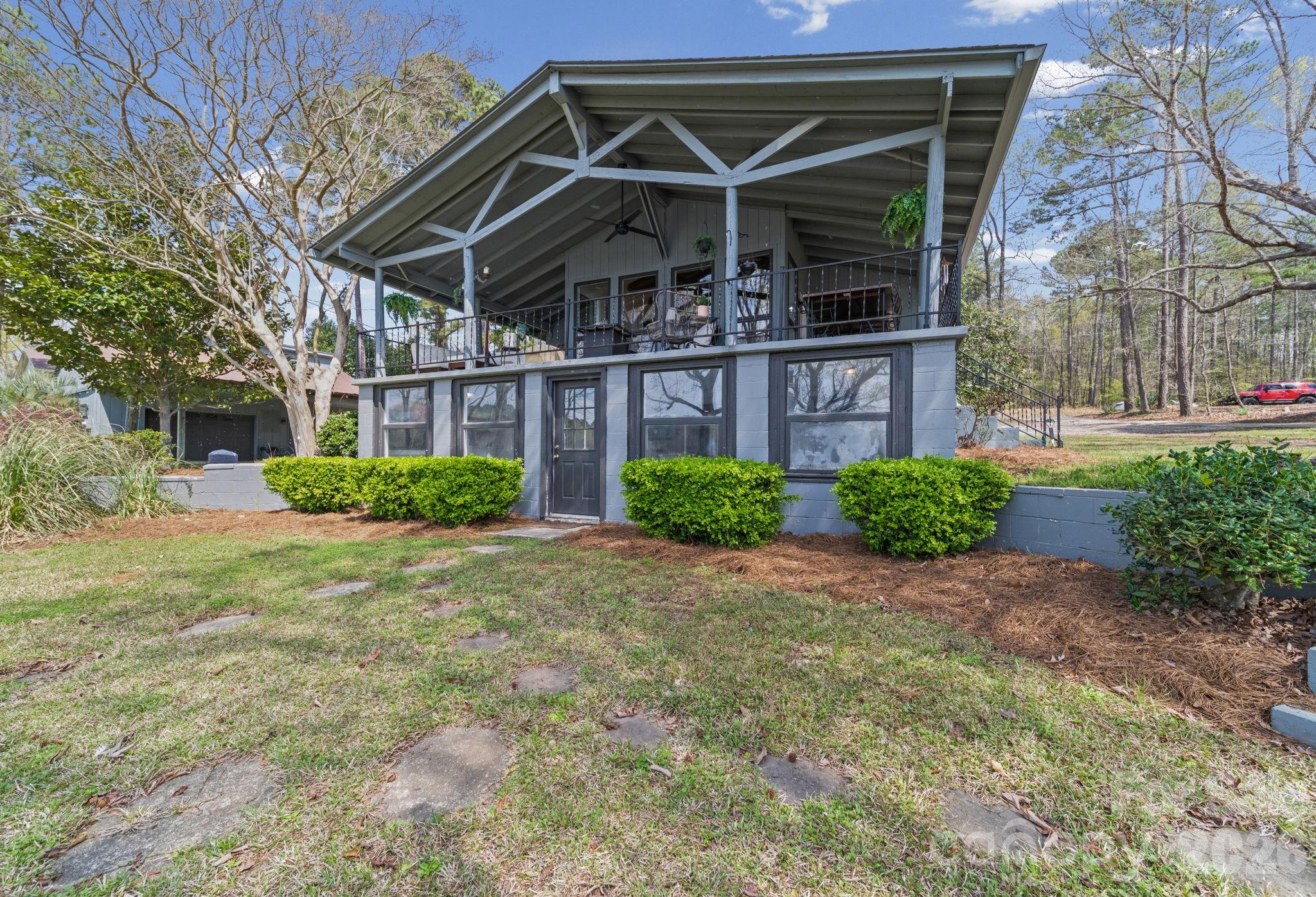 2262 Beaver Creek Road — Camden