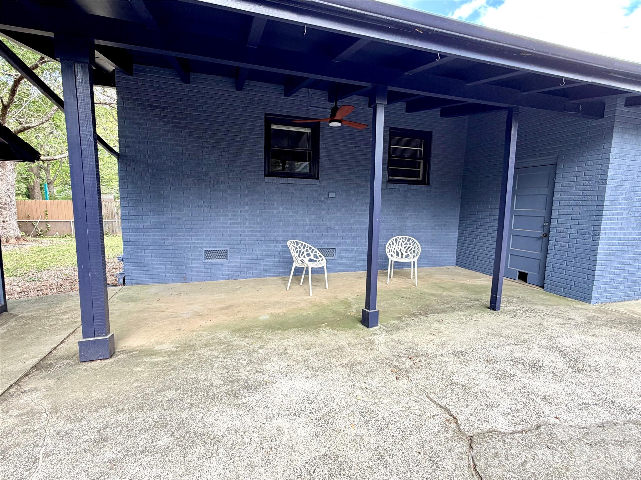1511 Briarfield Drive — Charlotte