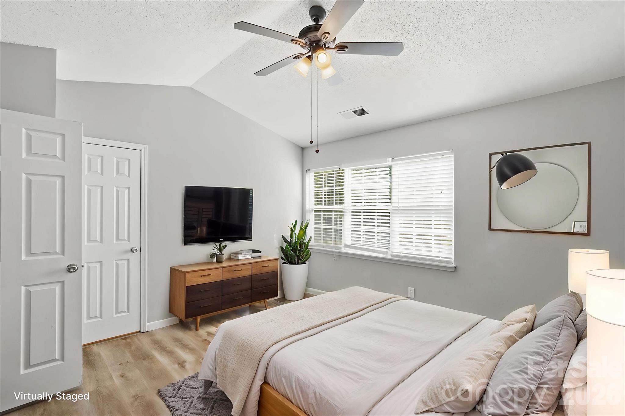 10142 Forest Landing Drive — Charlotte