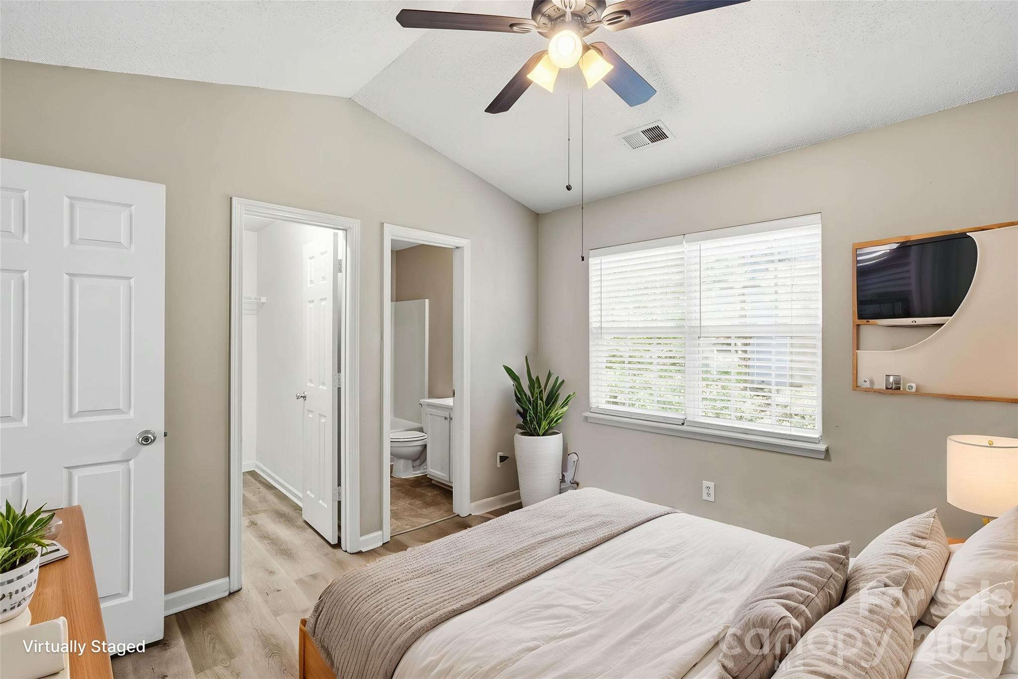 10142 Forest Landing Drive — Charlotte