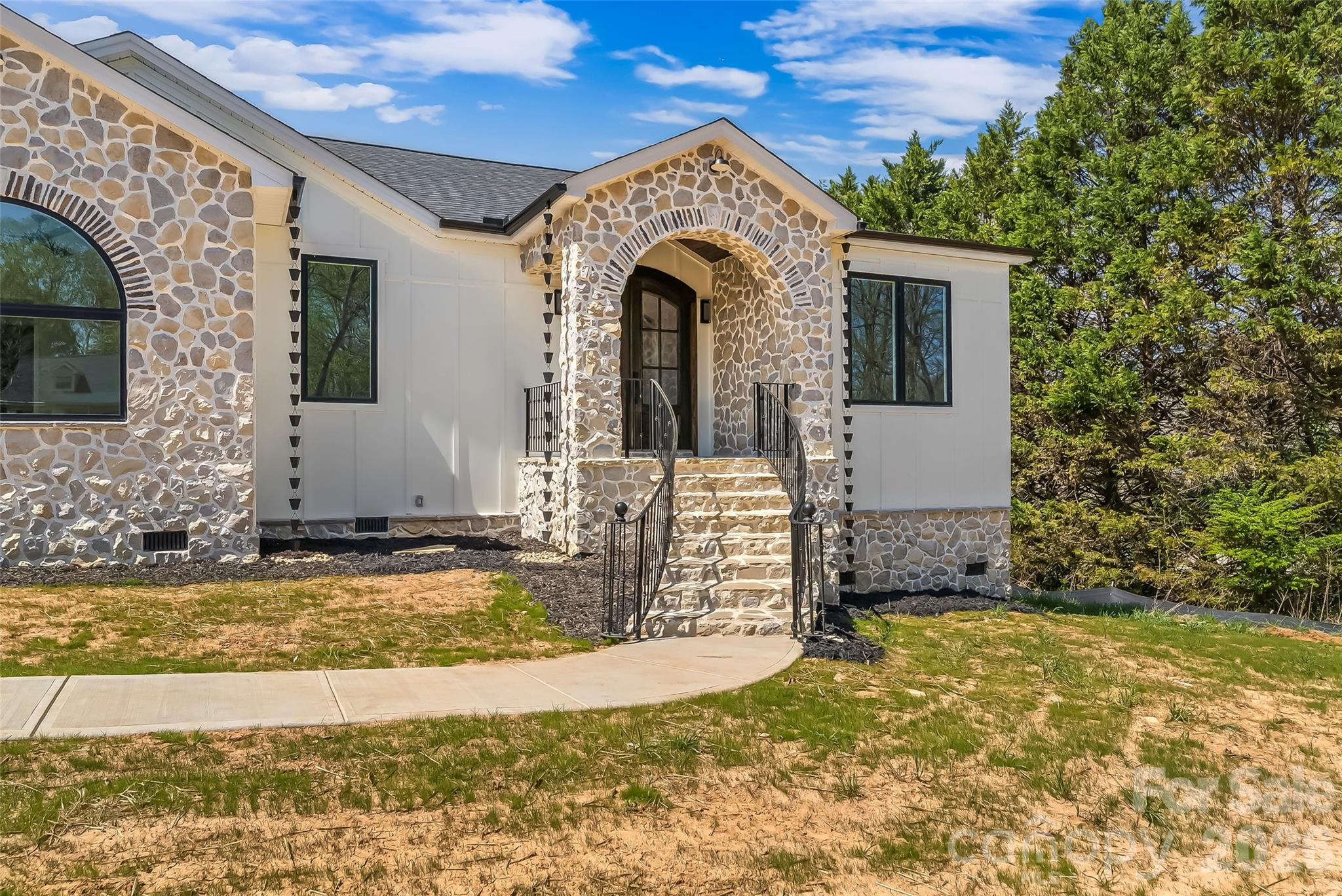 2714 Sides Avenue — Connelly Springs