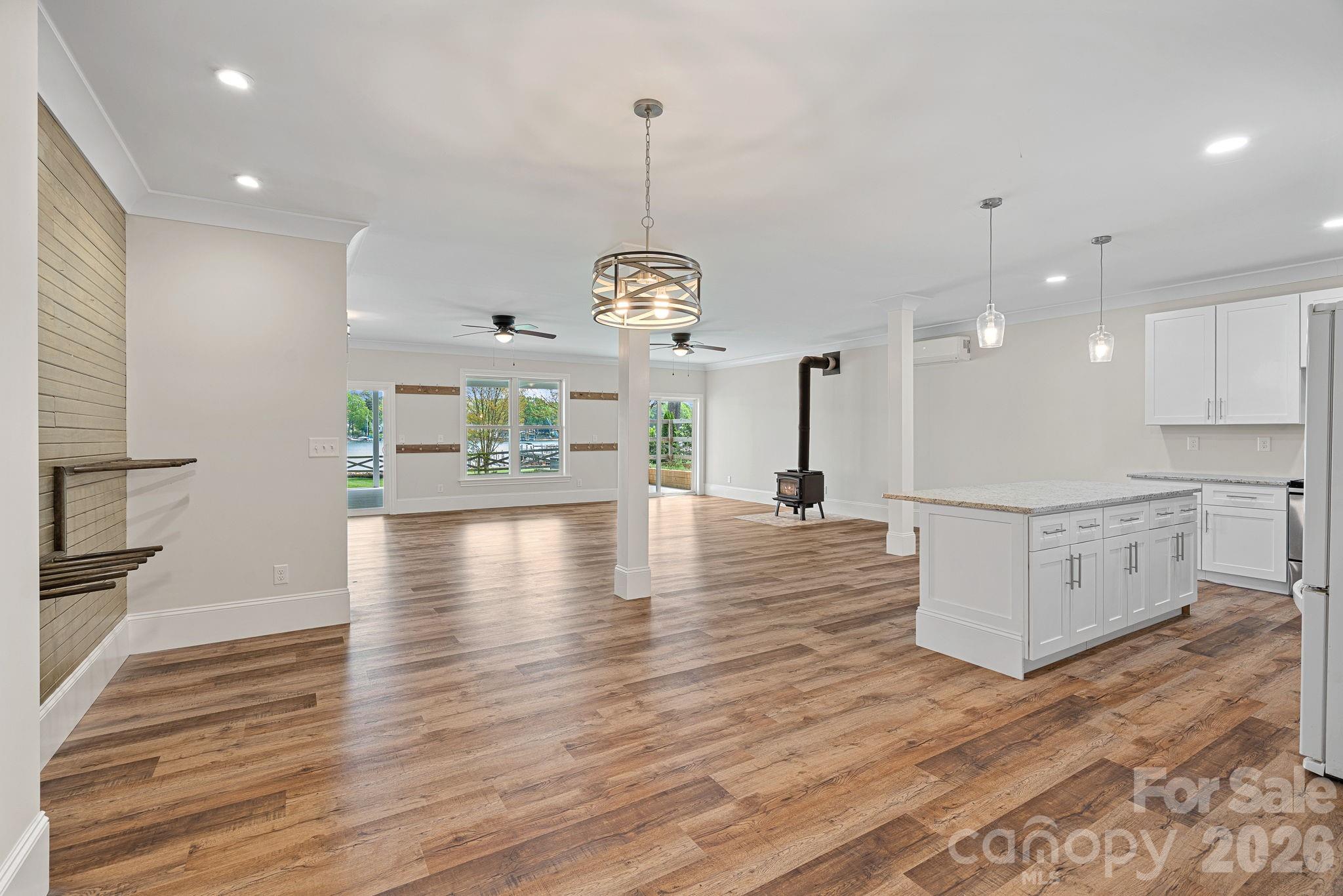 541 Isle Of Pines Road — Mooresville