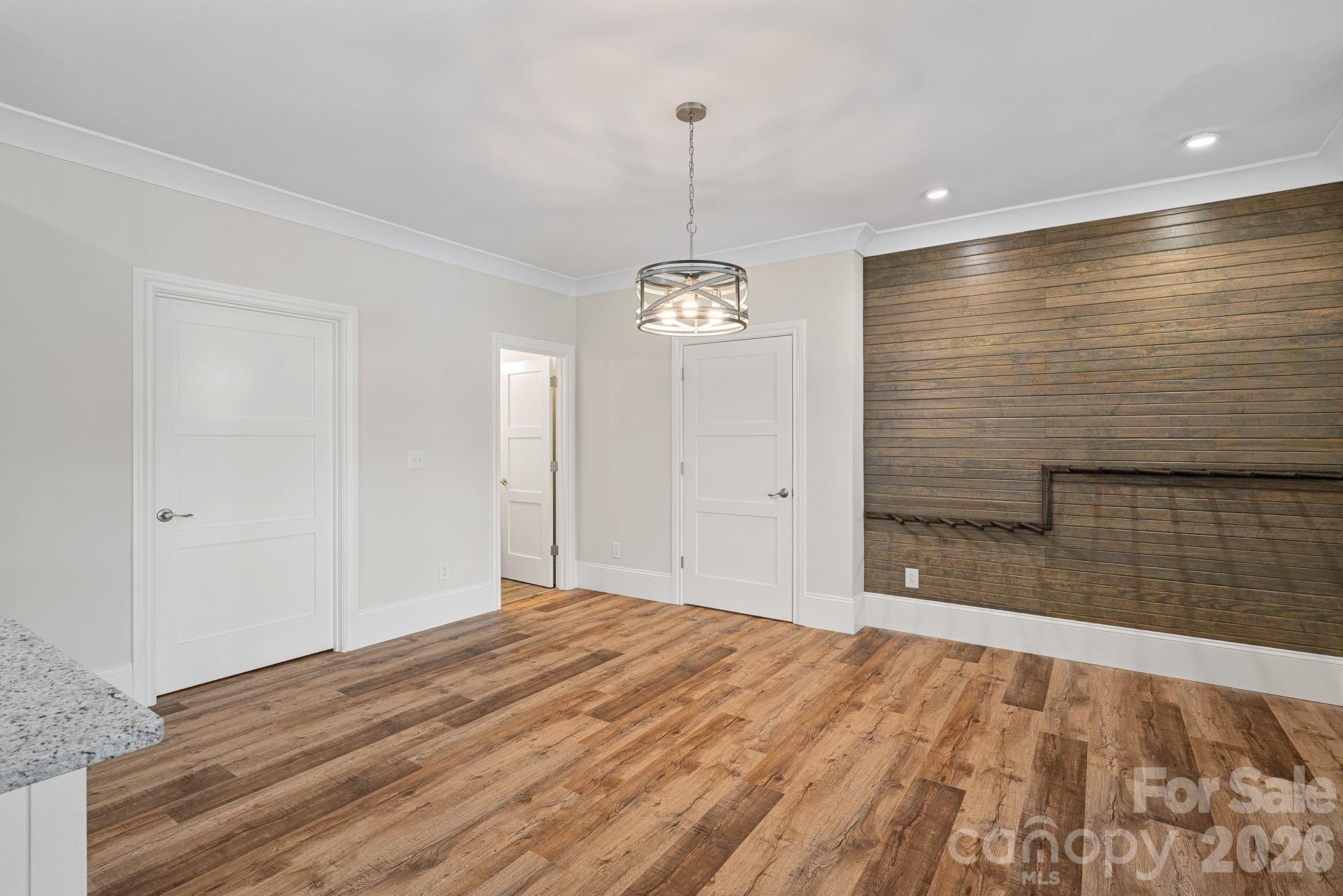 541 Isle Of Pines Road — Mooresville