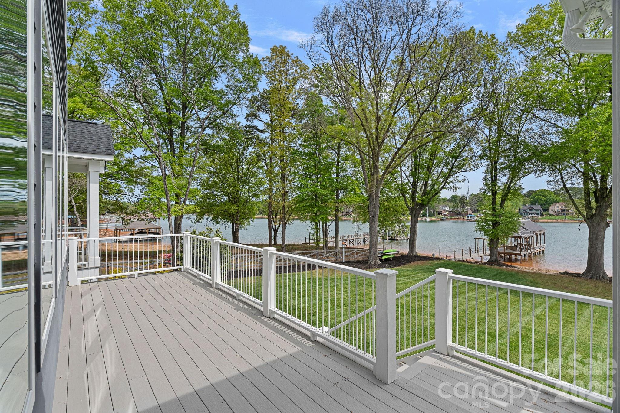 541 Isle Of Pines Road — Mooresville