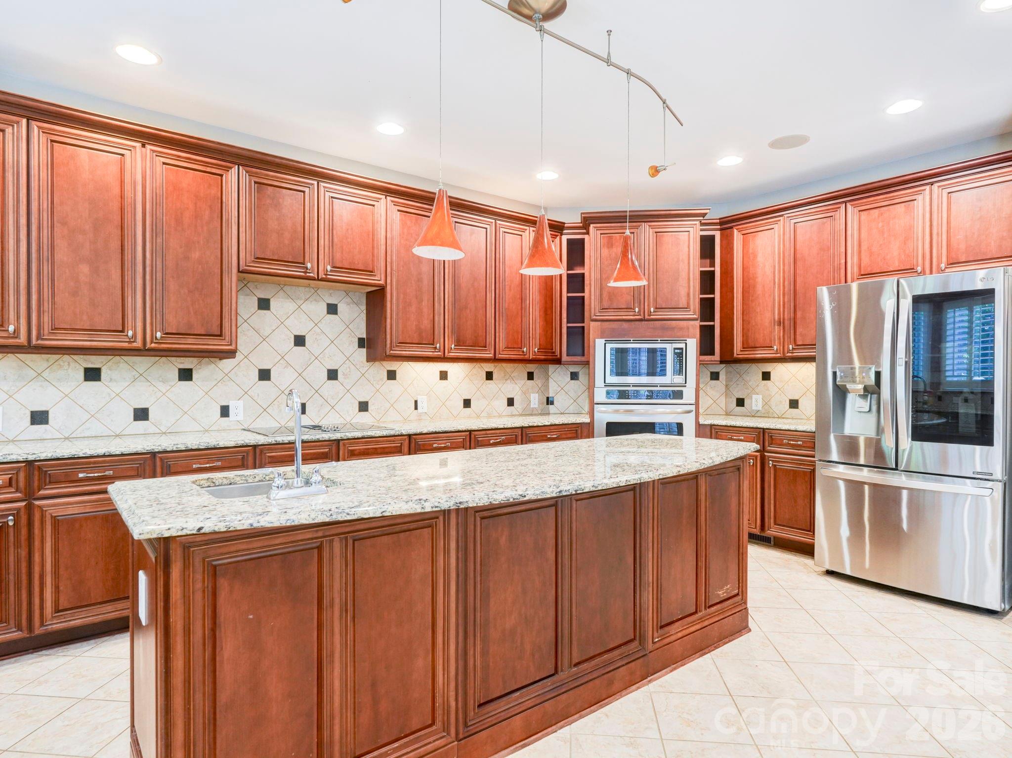 725 Wild Berry Court — Waxhaw