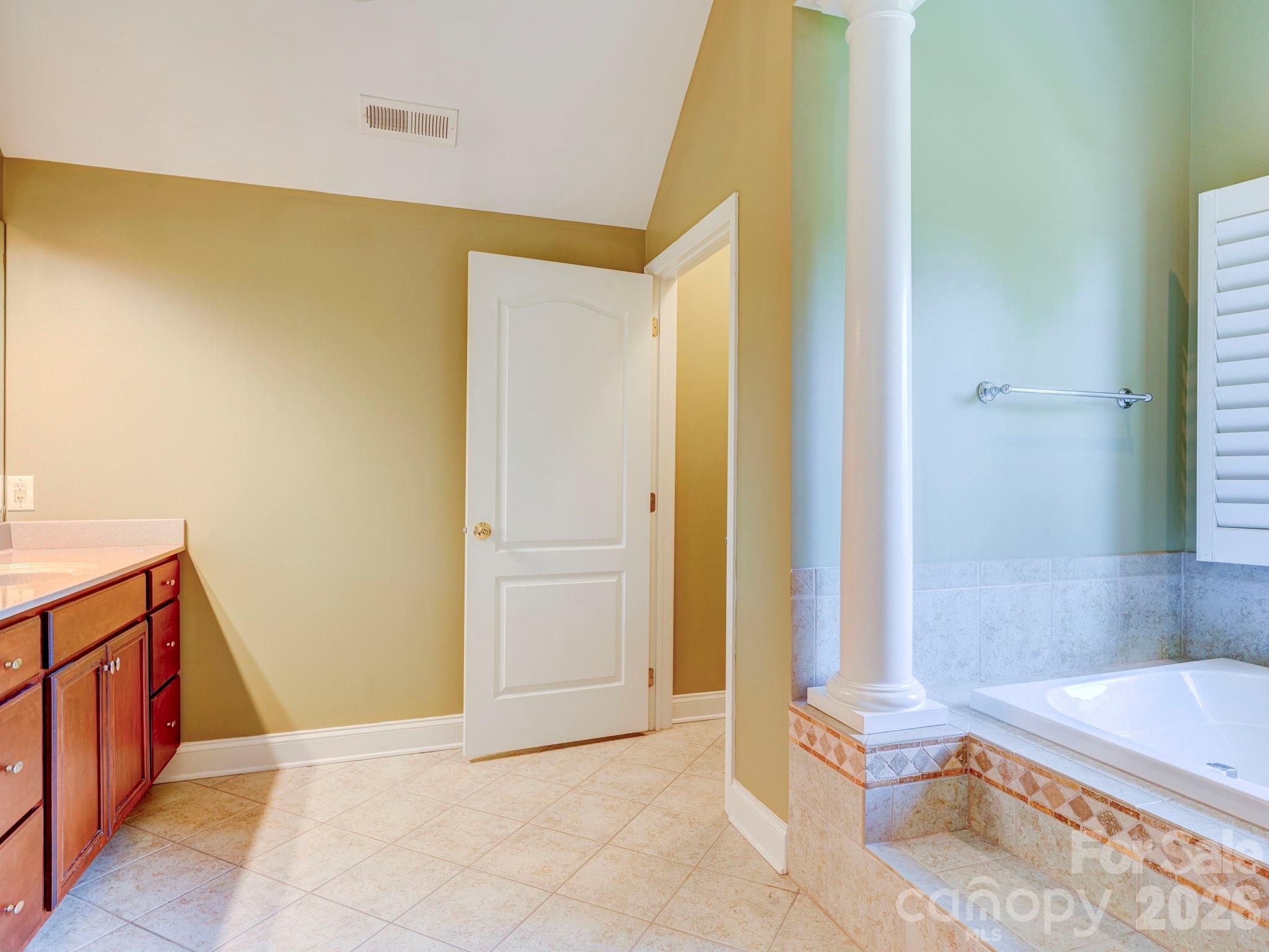 725 Wild Berry Court — Waxhaw