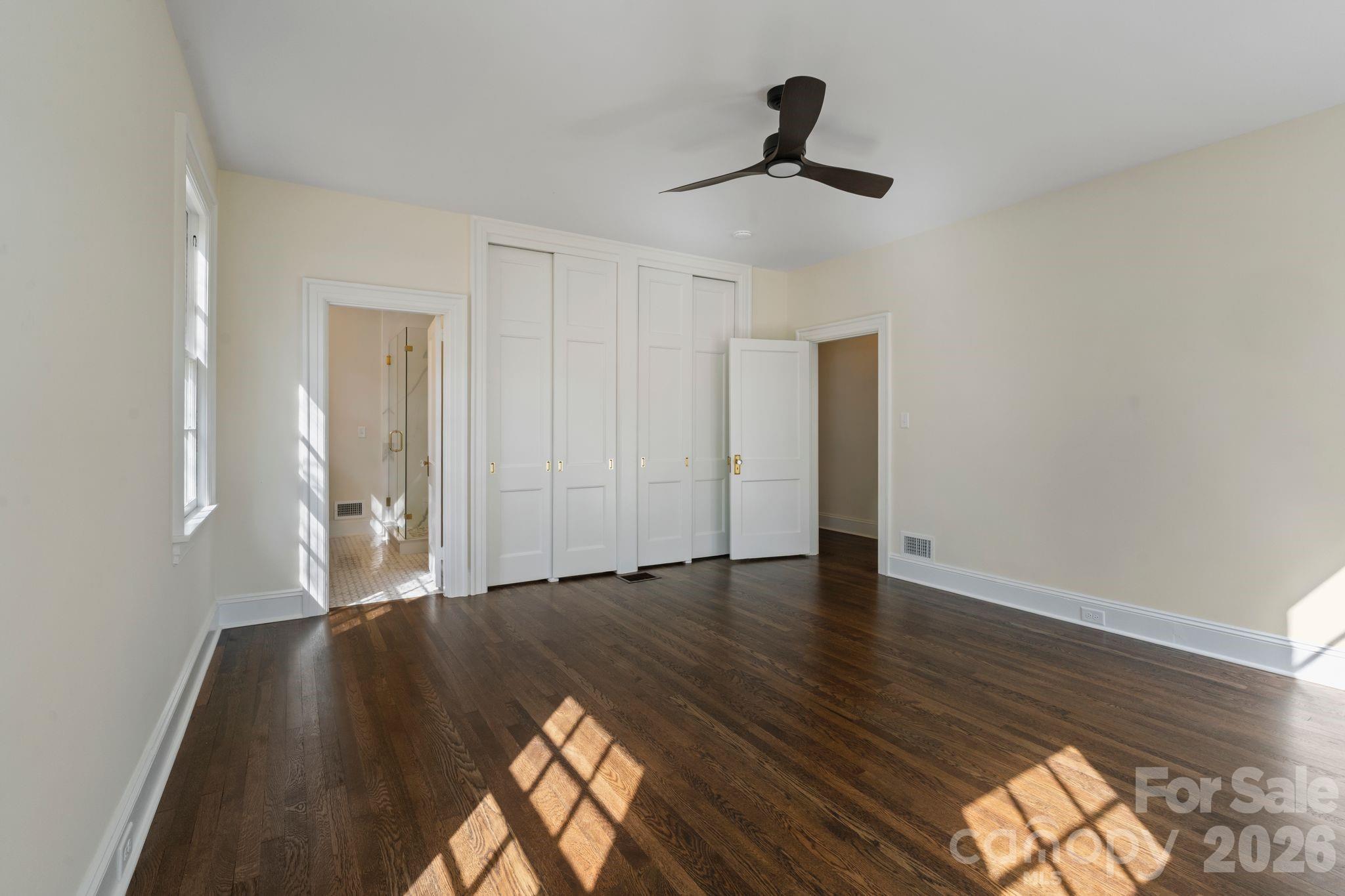 3114 N Center Street — Hickory
