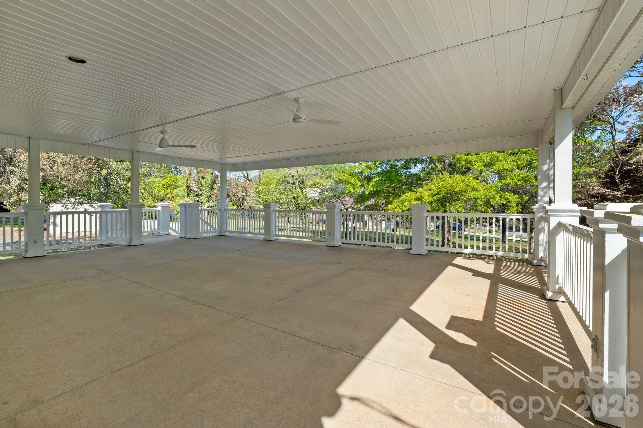 3114 N Center Street — Hickory