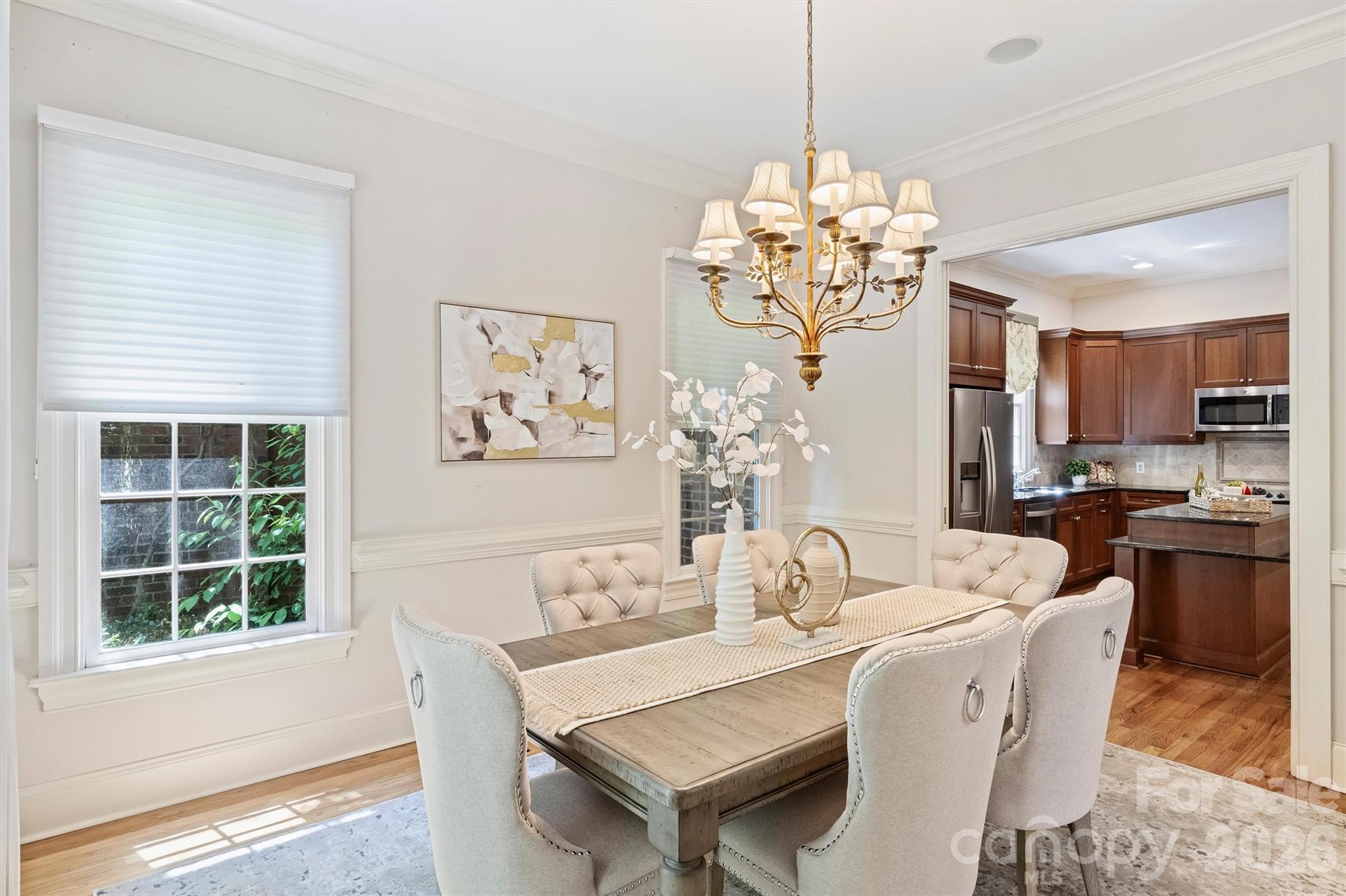 1115 S Kings Drive — Charlotte