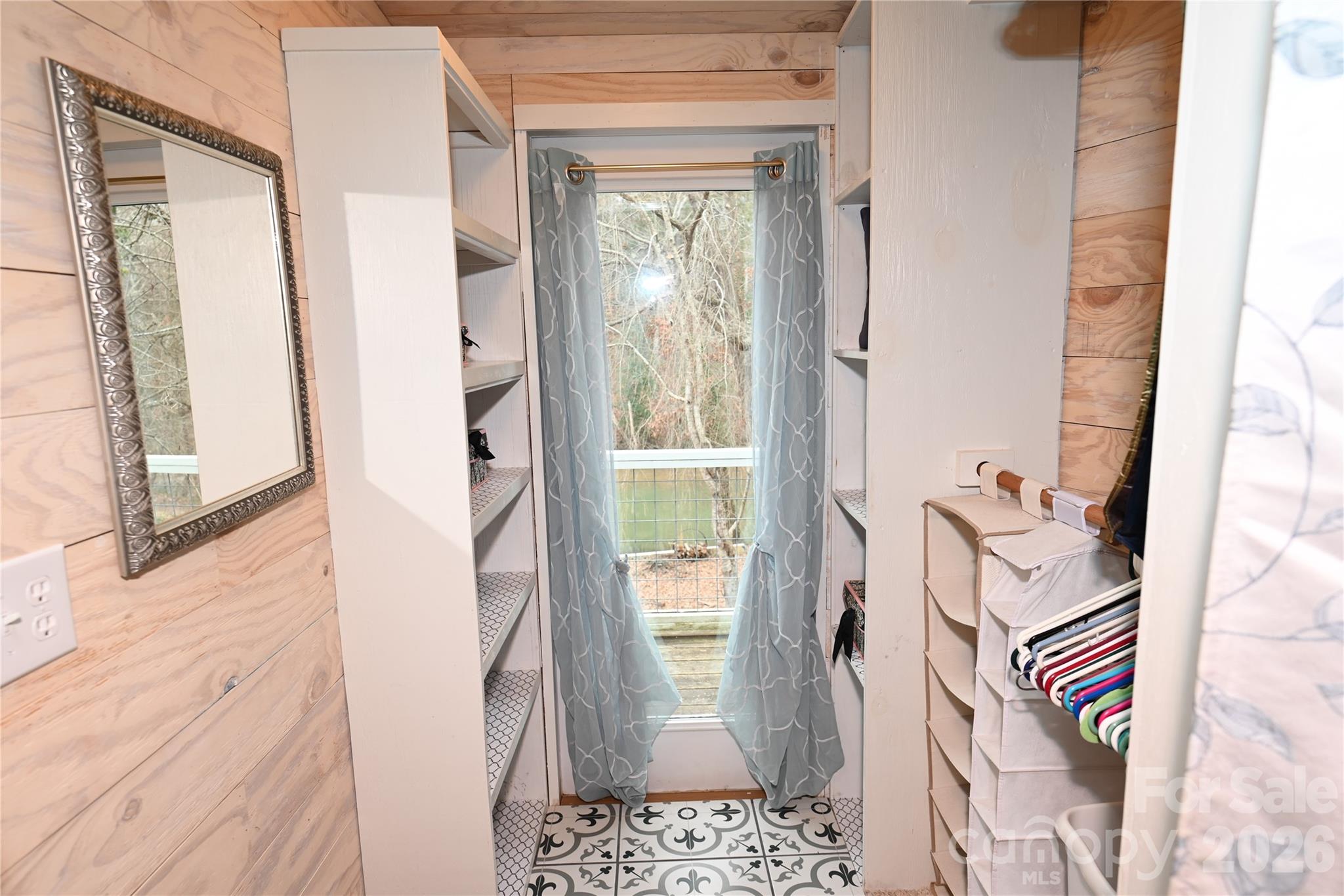 198 Clouse Lane — Taylorsville