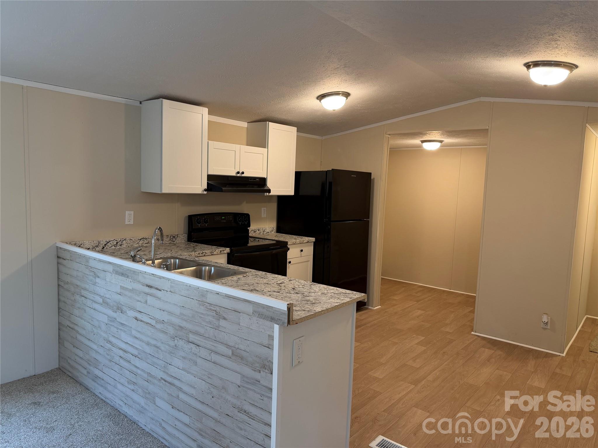 273 McMillan Drive — Hendersonville