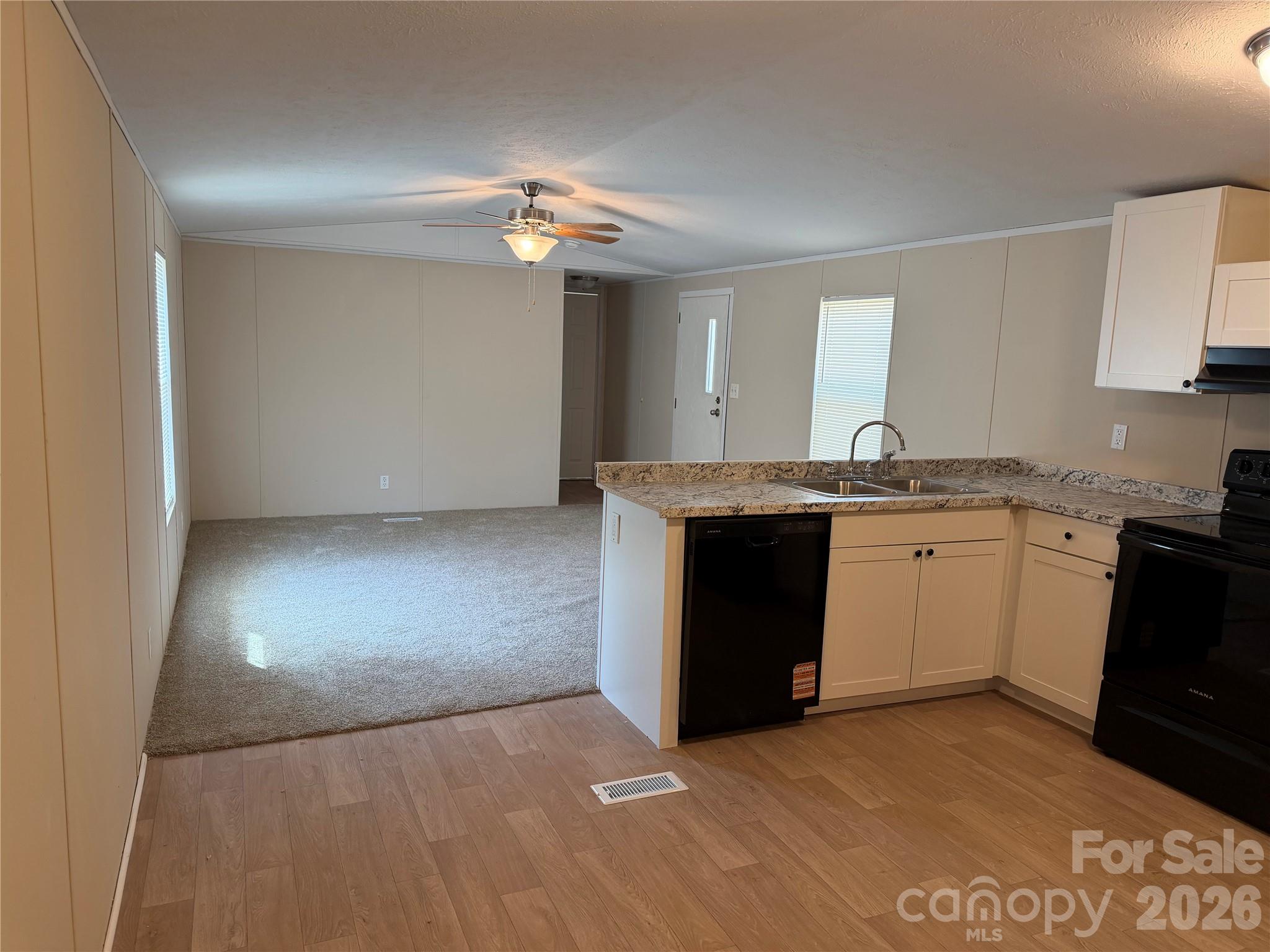 273 McMillan Drive — Hendersonville