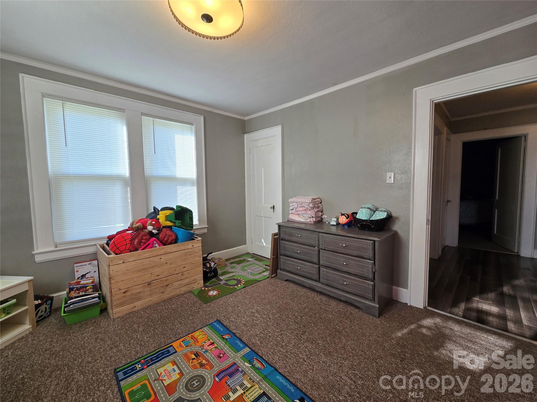 4207 Section House Road — Hickory