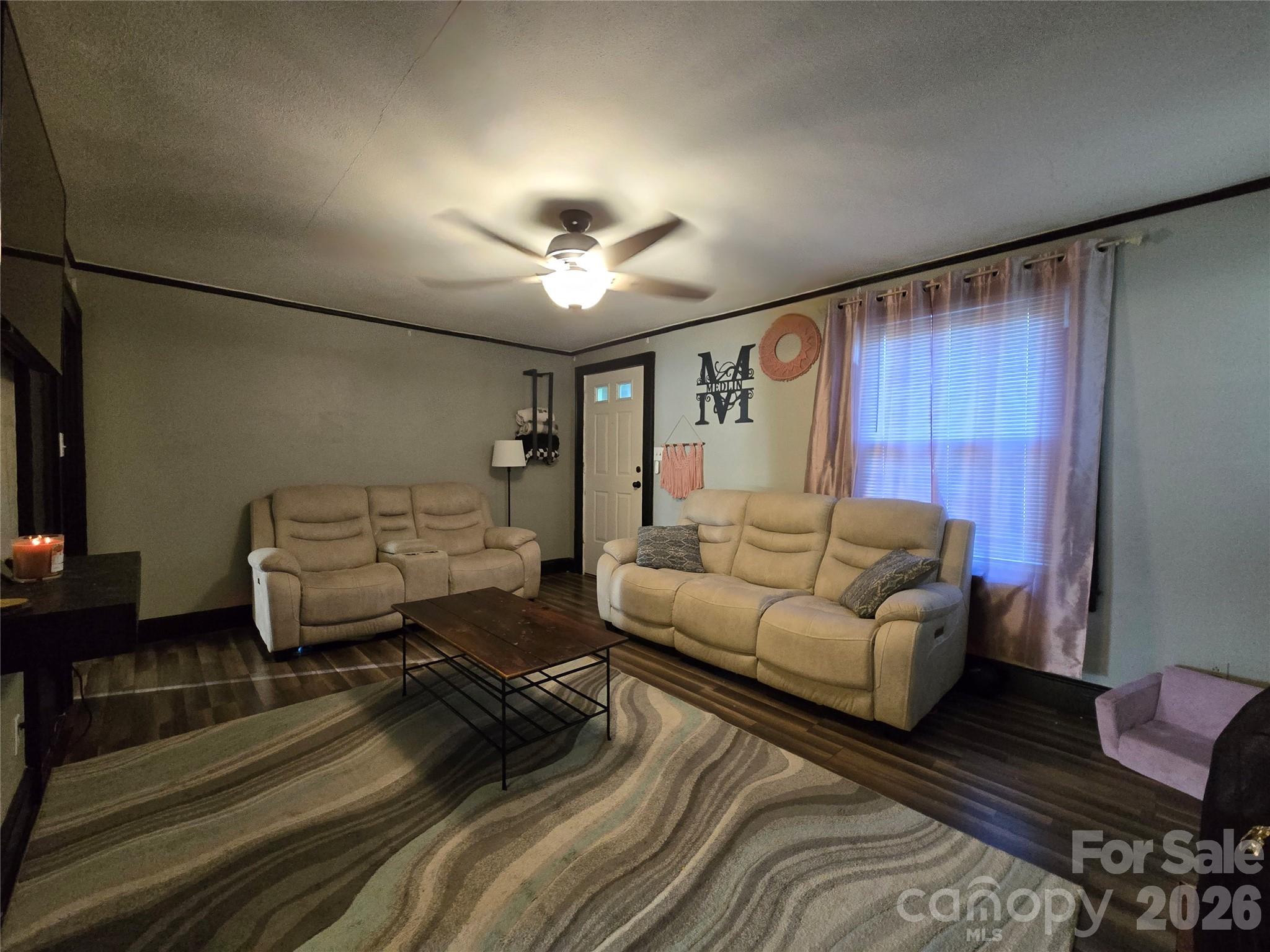 4207 Section House Road — Hickory