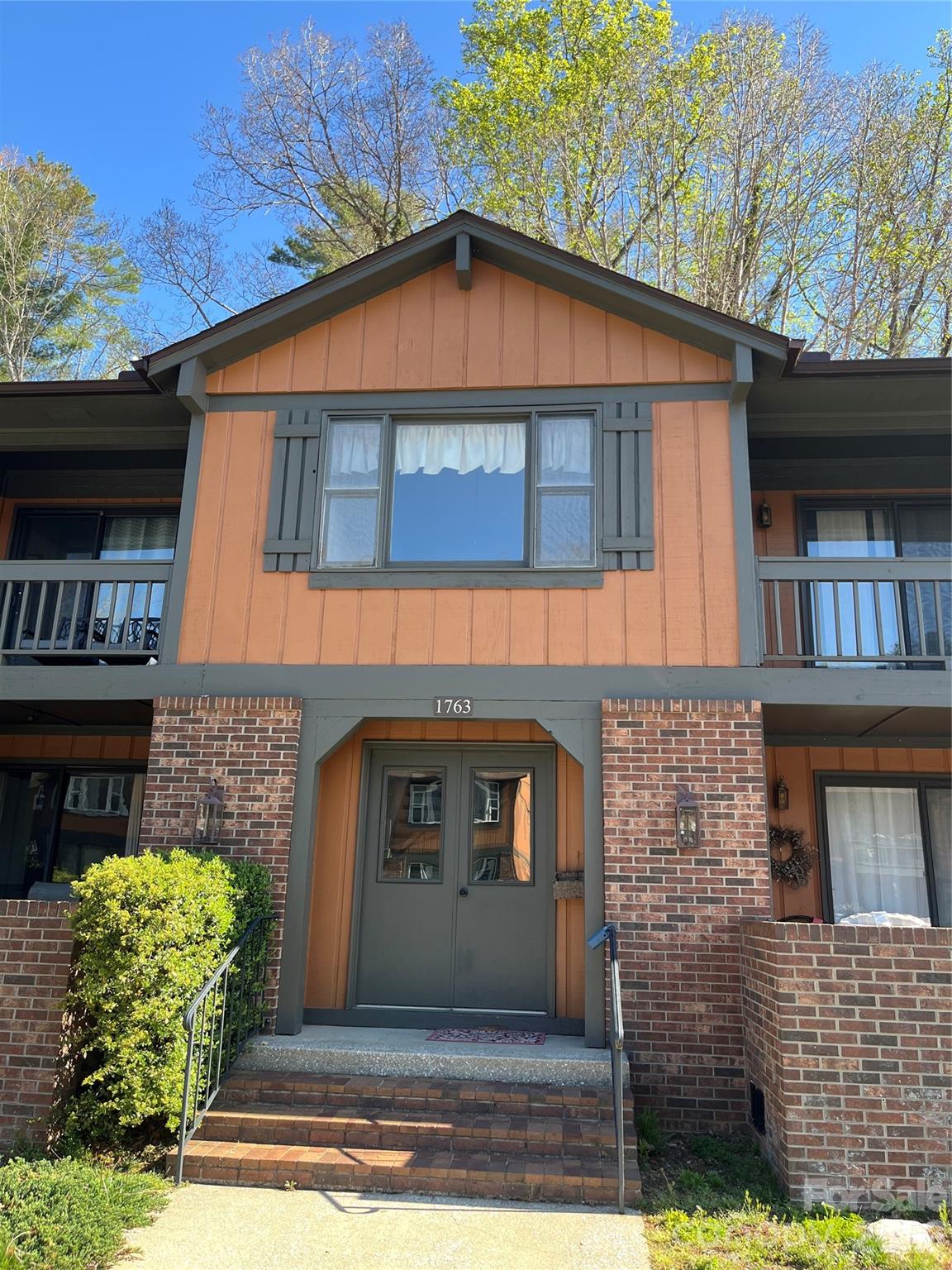 1763 Haywood Manor Road #D — Hendersonville