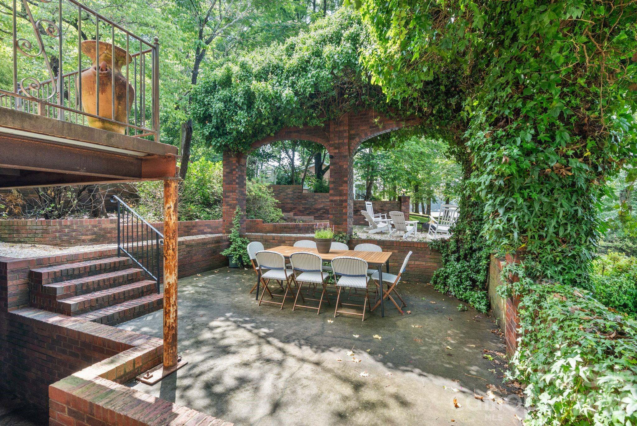 24756 Strand Drive — Albemarle