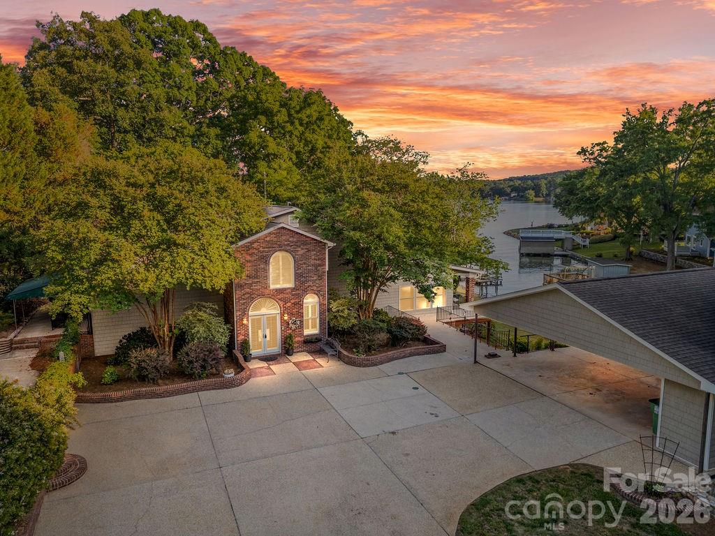 24756 Strand Drive — Albemarle