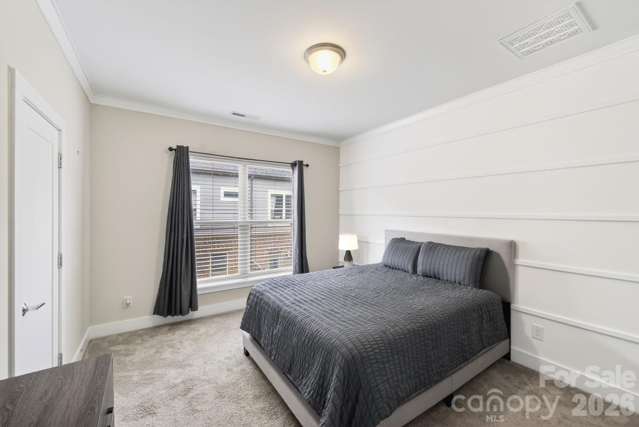 15036 New Amsterdam Lane — Charlotte