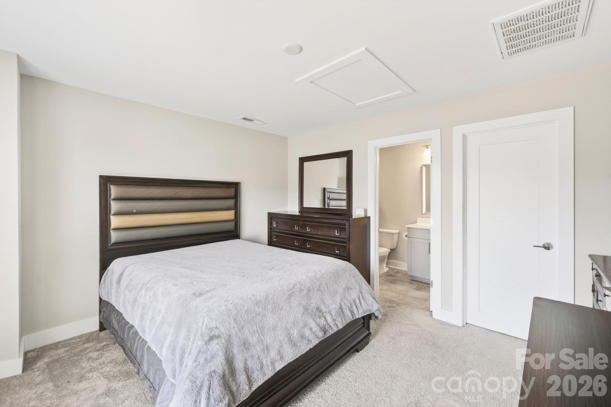 15036 New Amsterdam Lane — Charlotte