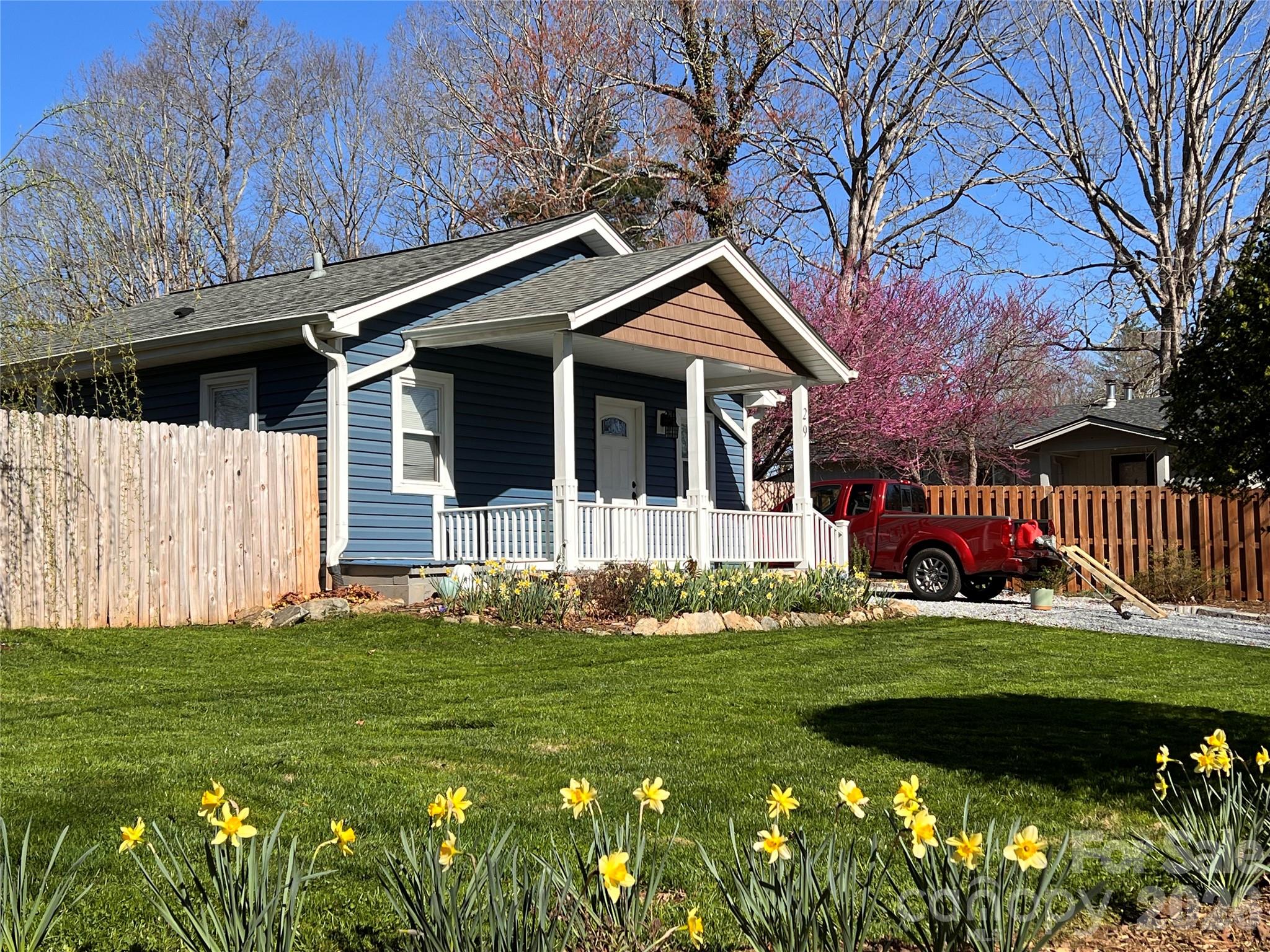 29 White Oak Road — Arden