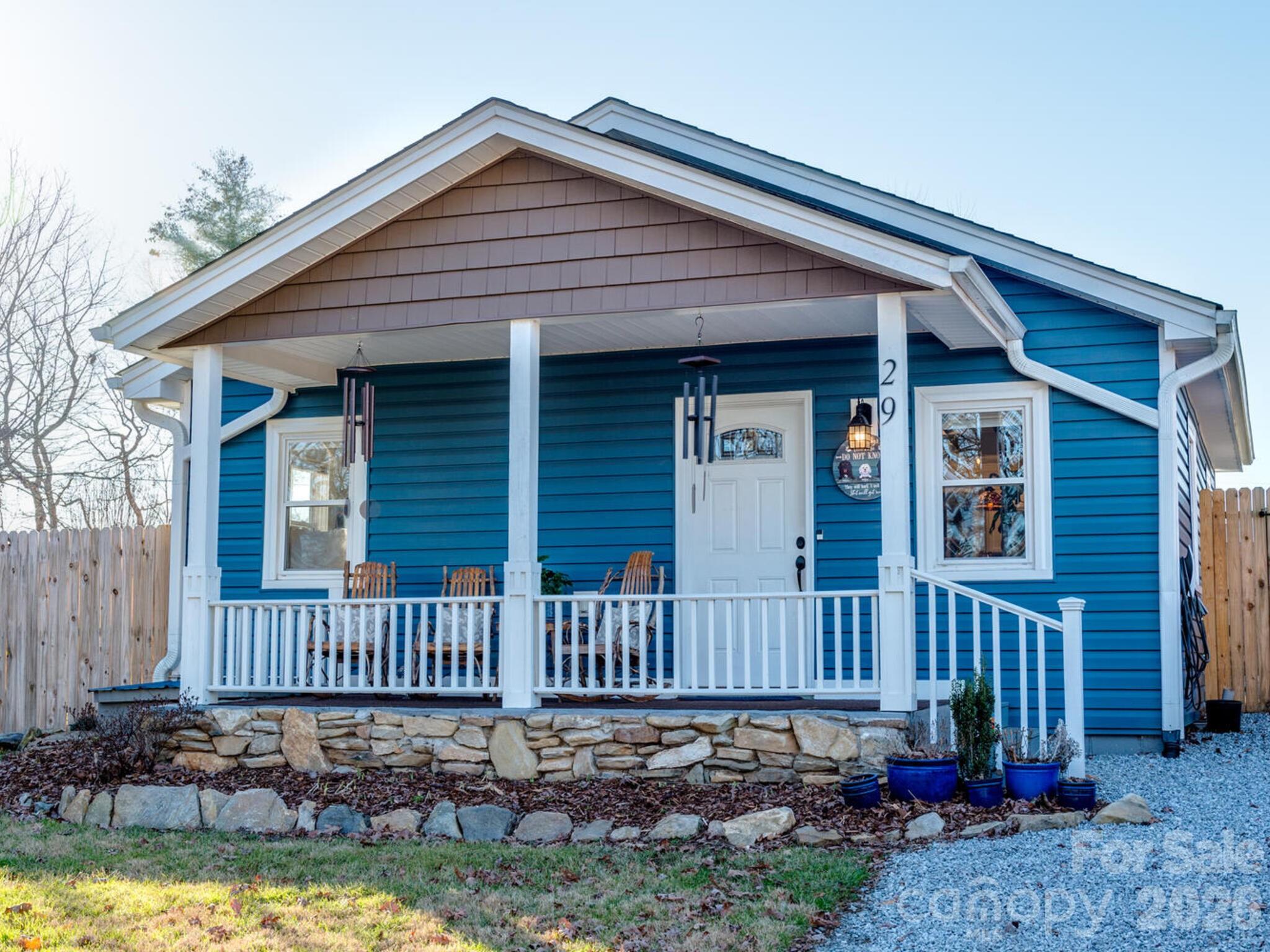 29 White Oak Road — Arden