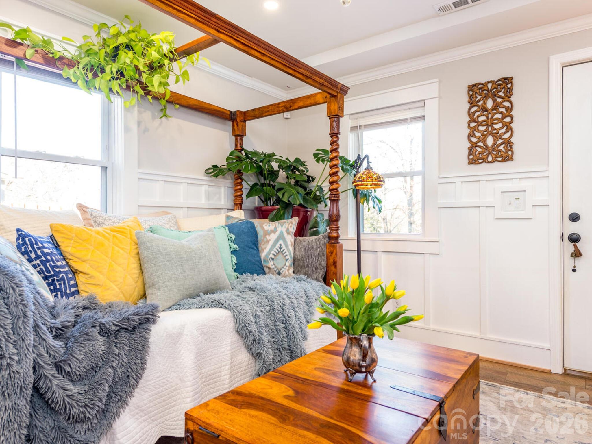 29 White Oak Road — Arden