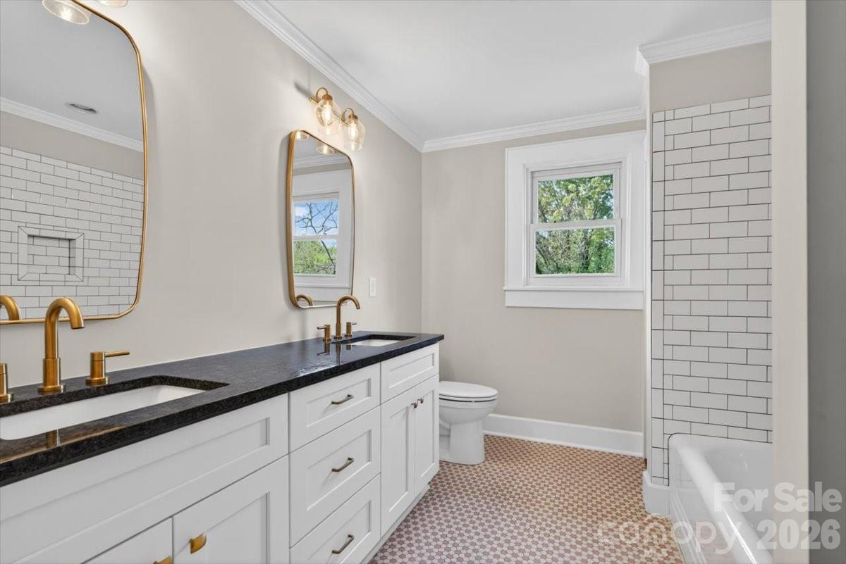 504 S Franklin Street — China Grove