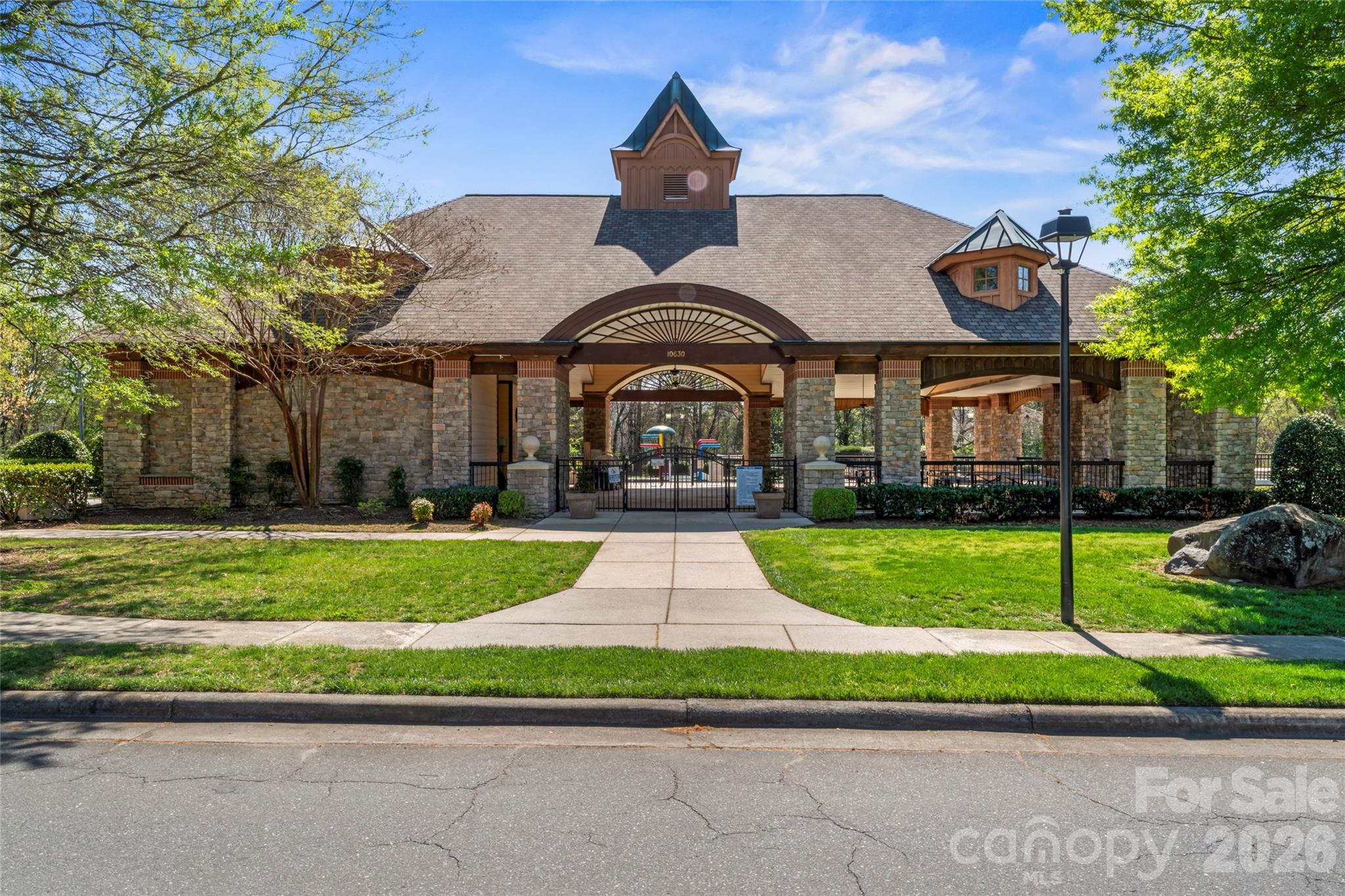 14913 Asheton Creek Drive — Charlotte