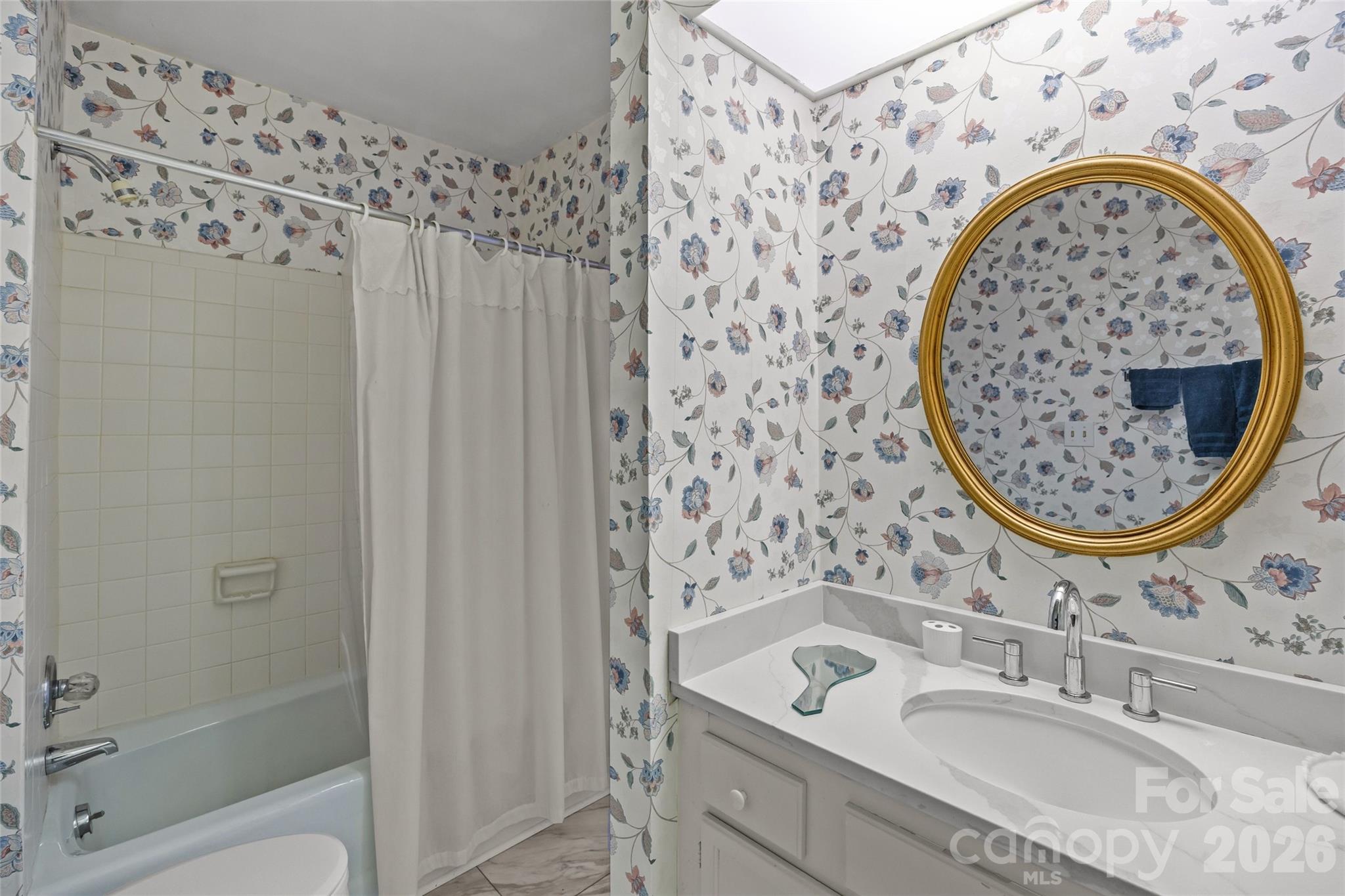 5120 Dunes Court — Charlotte
