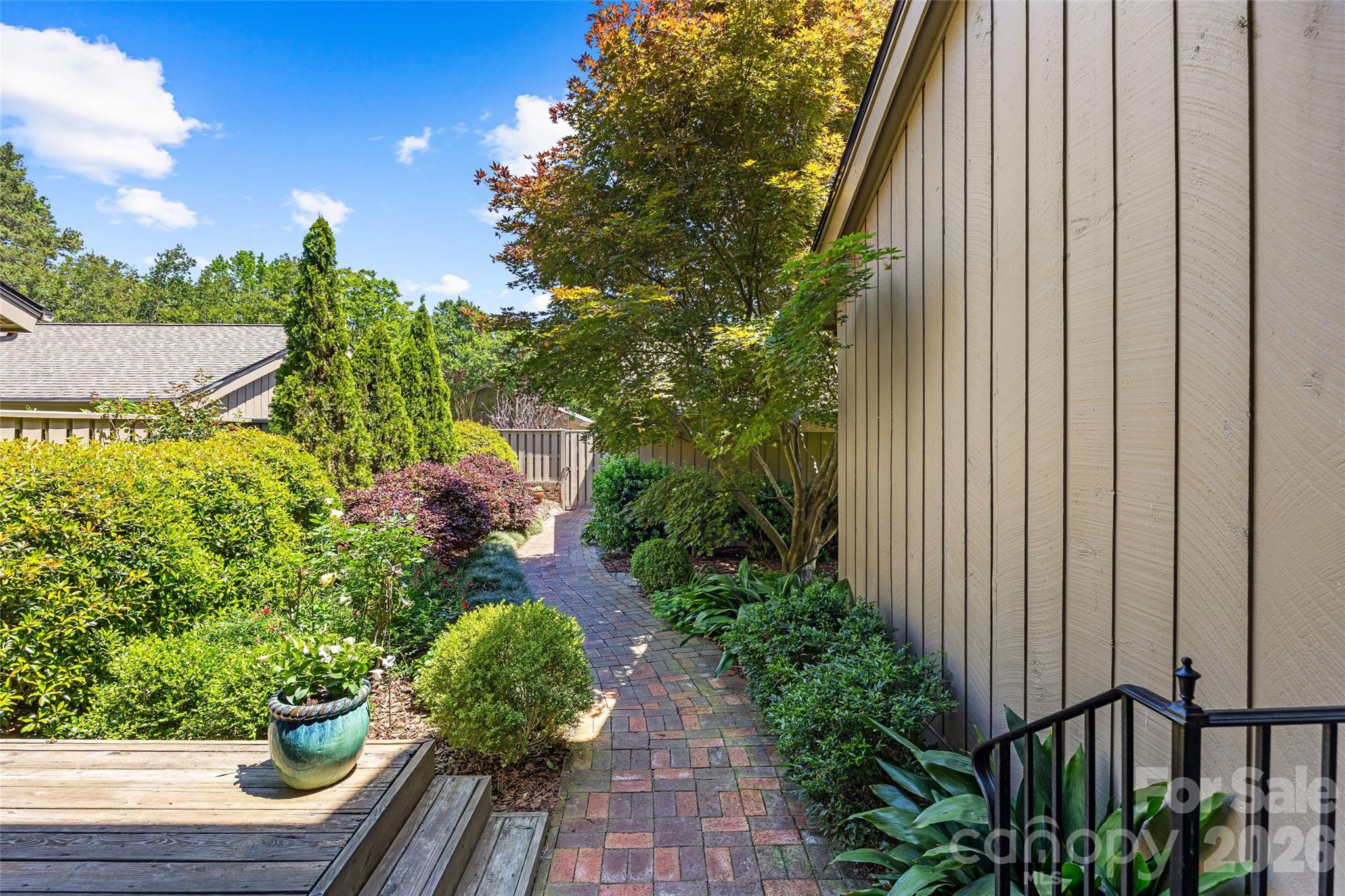 5120 Dunes Court — Charlotte