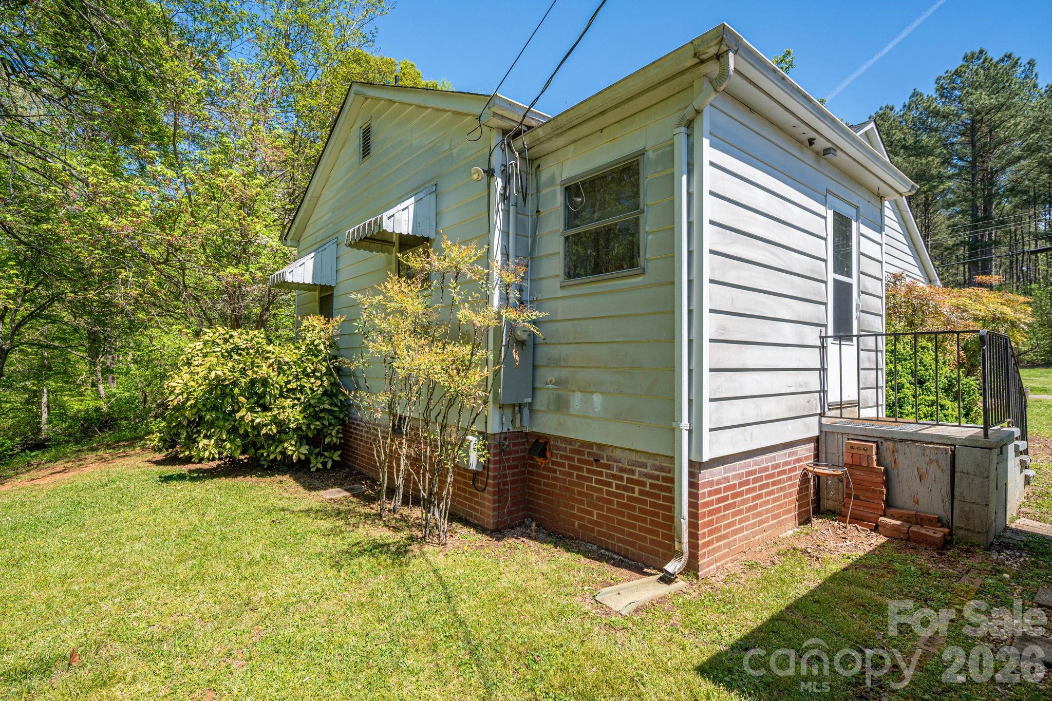 515 Polkville Road — Shelby