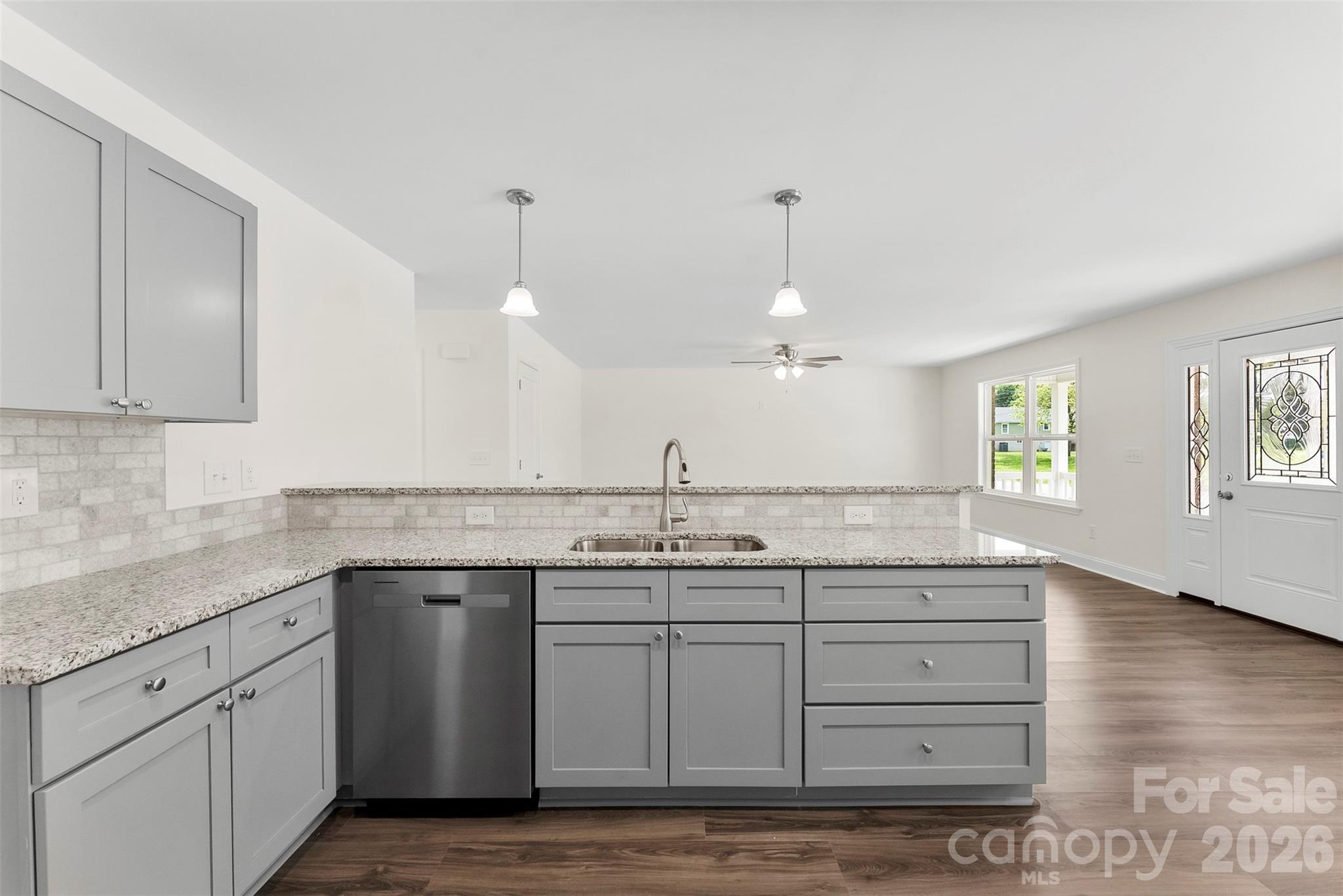 110 W Iowa Avenue — Bessemer City