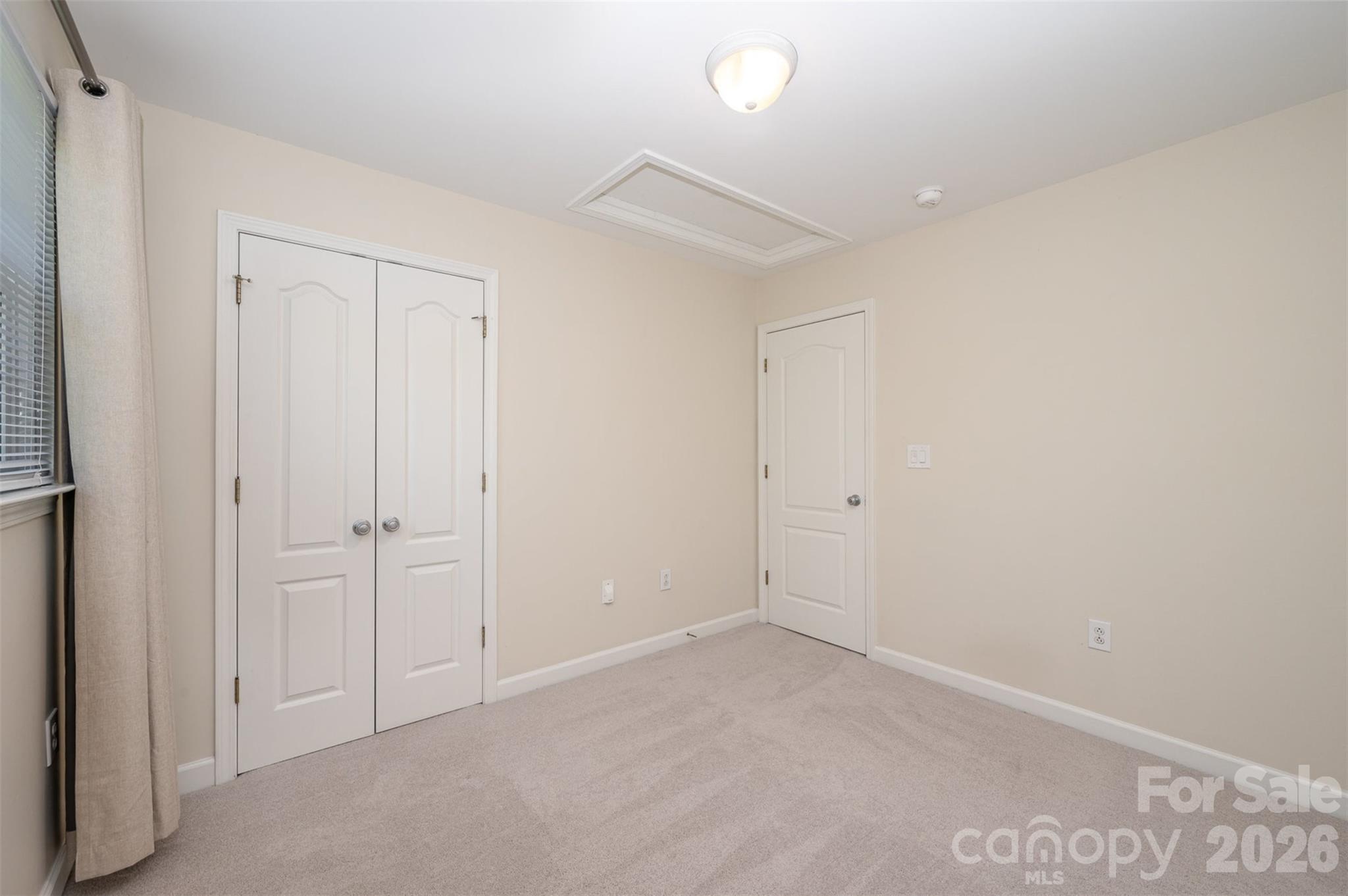 1218 Green Oaks Lane #E — Charlotte