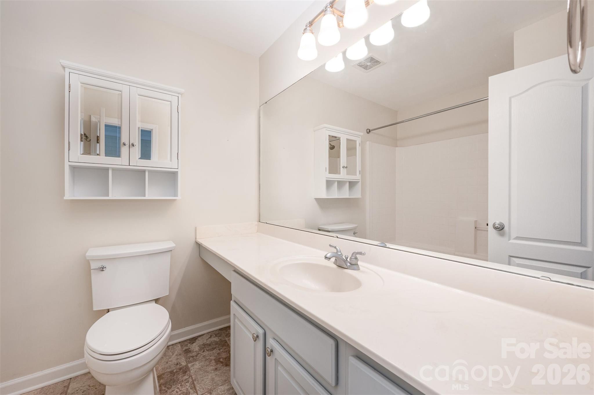 1218 Green Oaks Lane #E — Charlotte