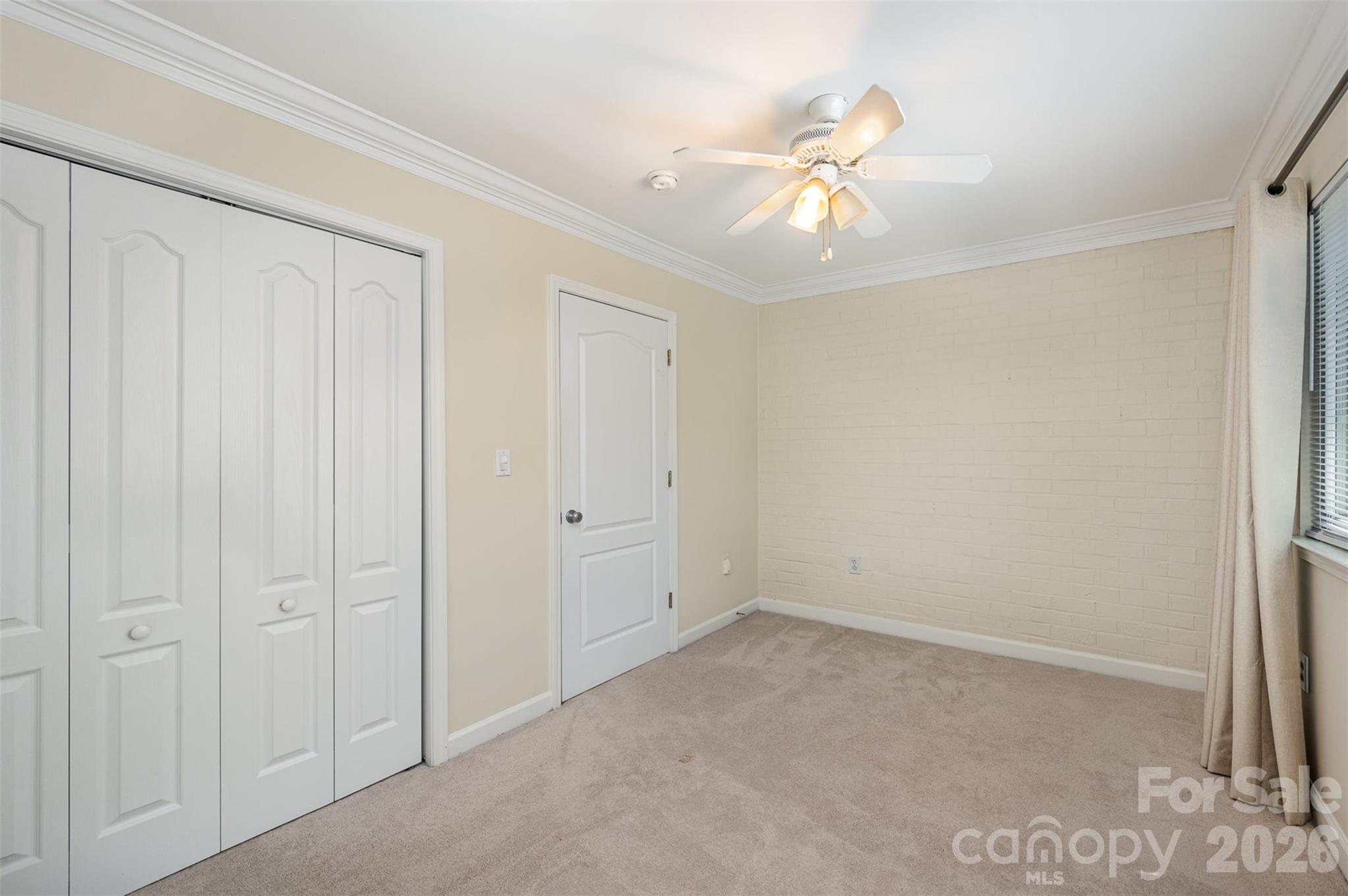 1218 Green Oaks Lane #E — Charlotte