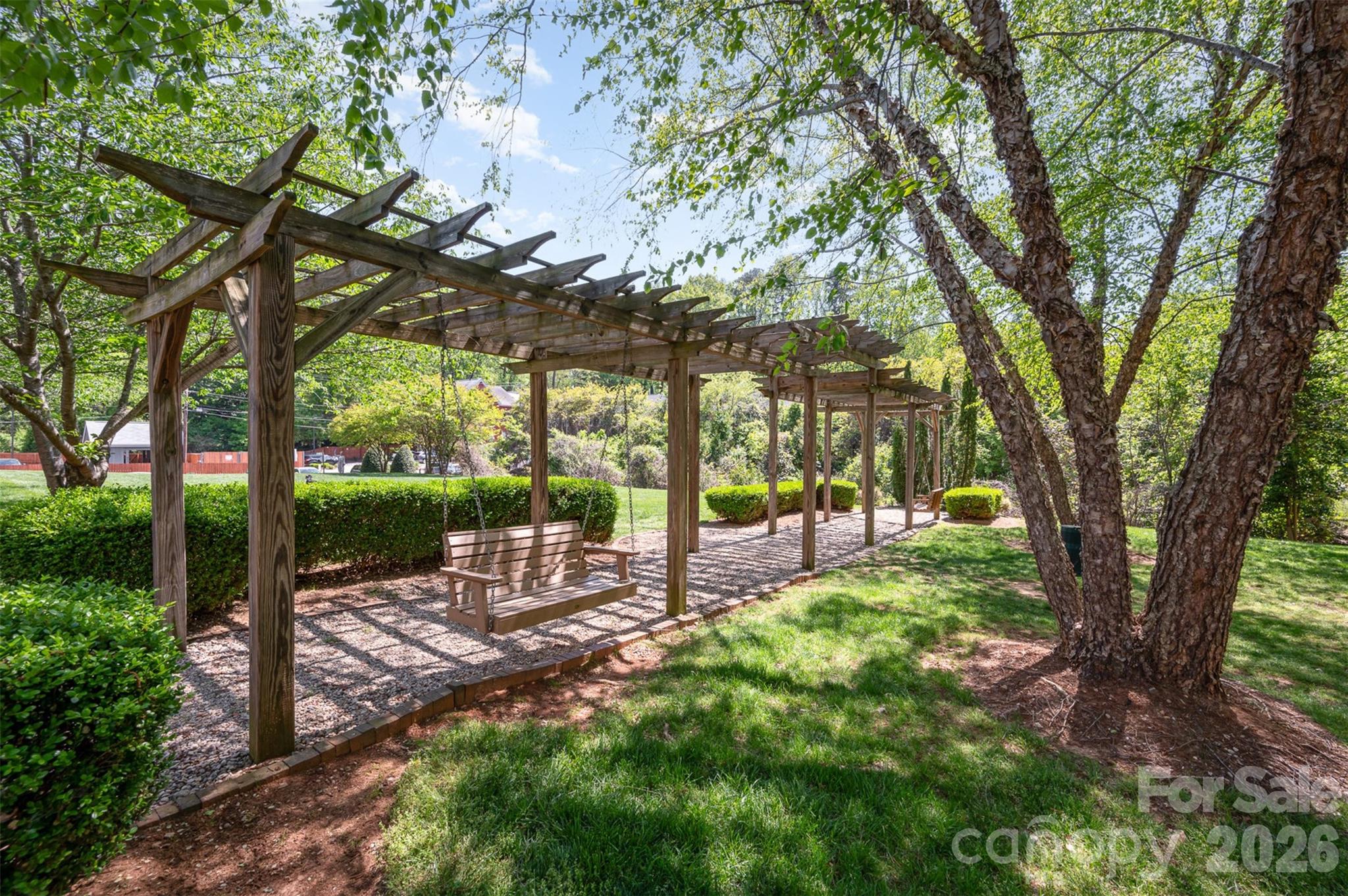 1218 Green Oaks Lane #E — Charlotte