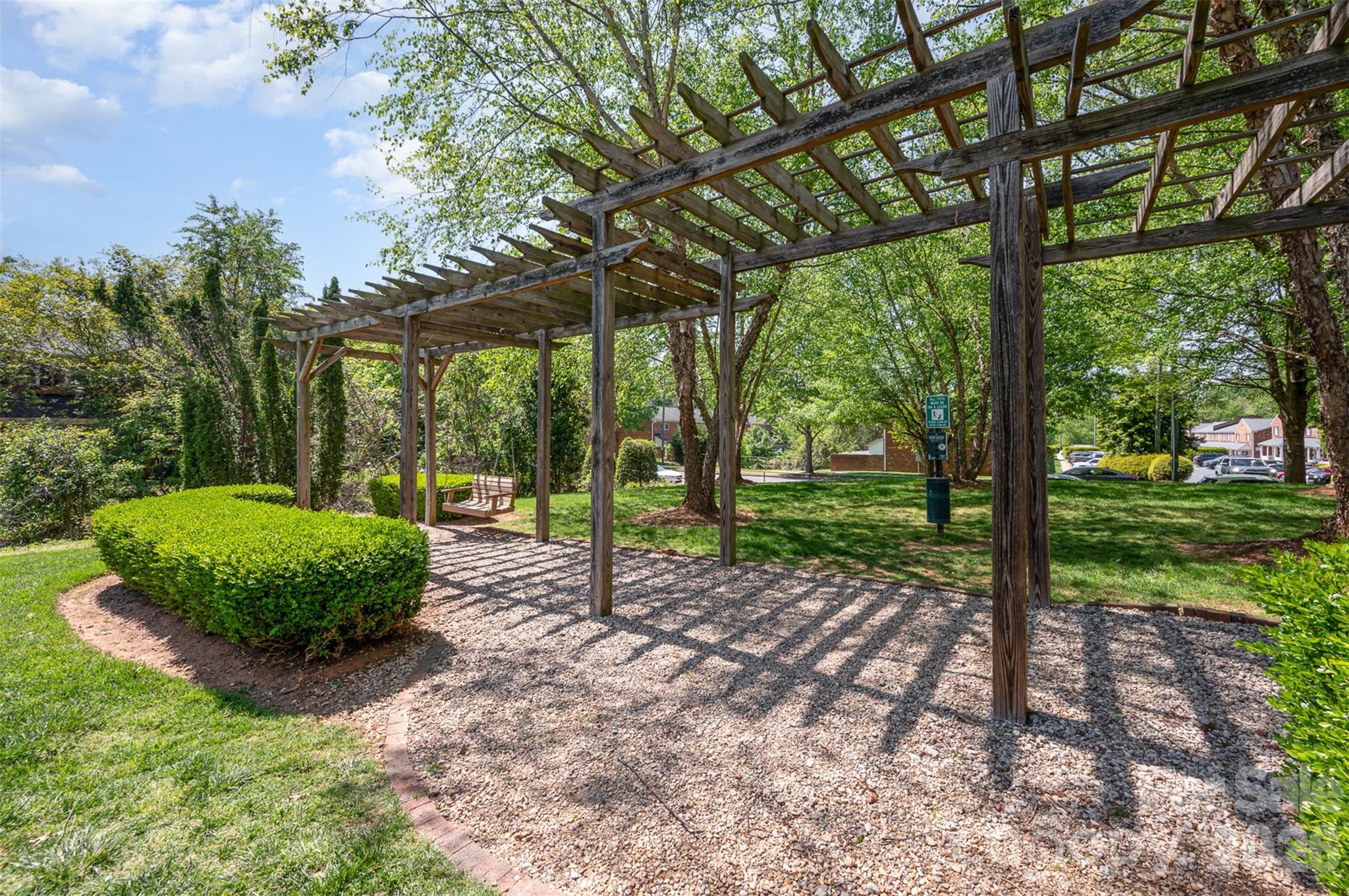1218 Green Oaks Lane #E — Charlotte