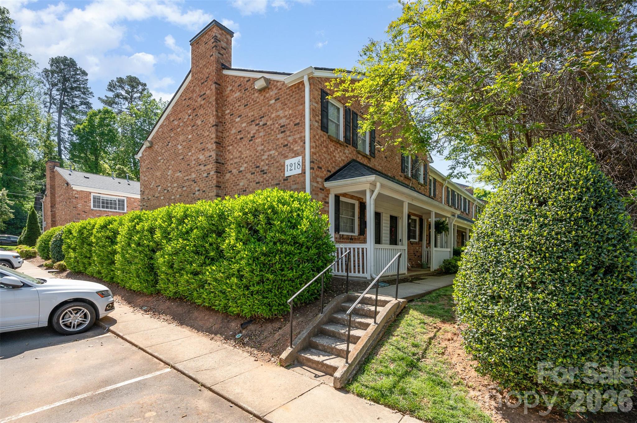1218 Green Oaks Lane #E — Charlotte