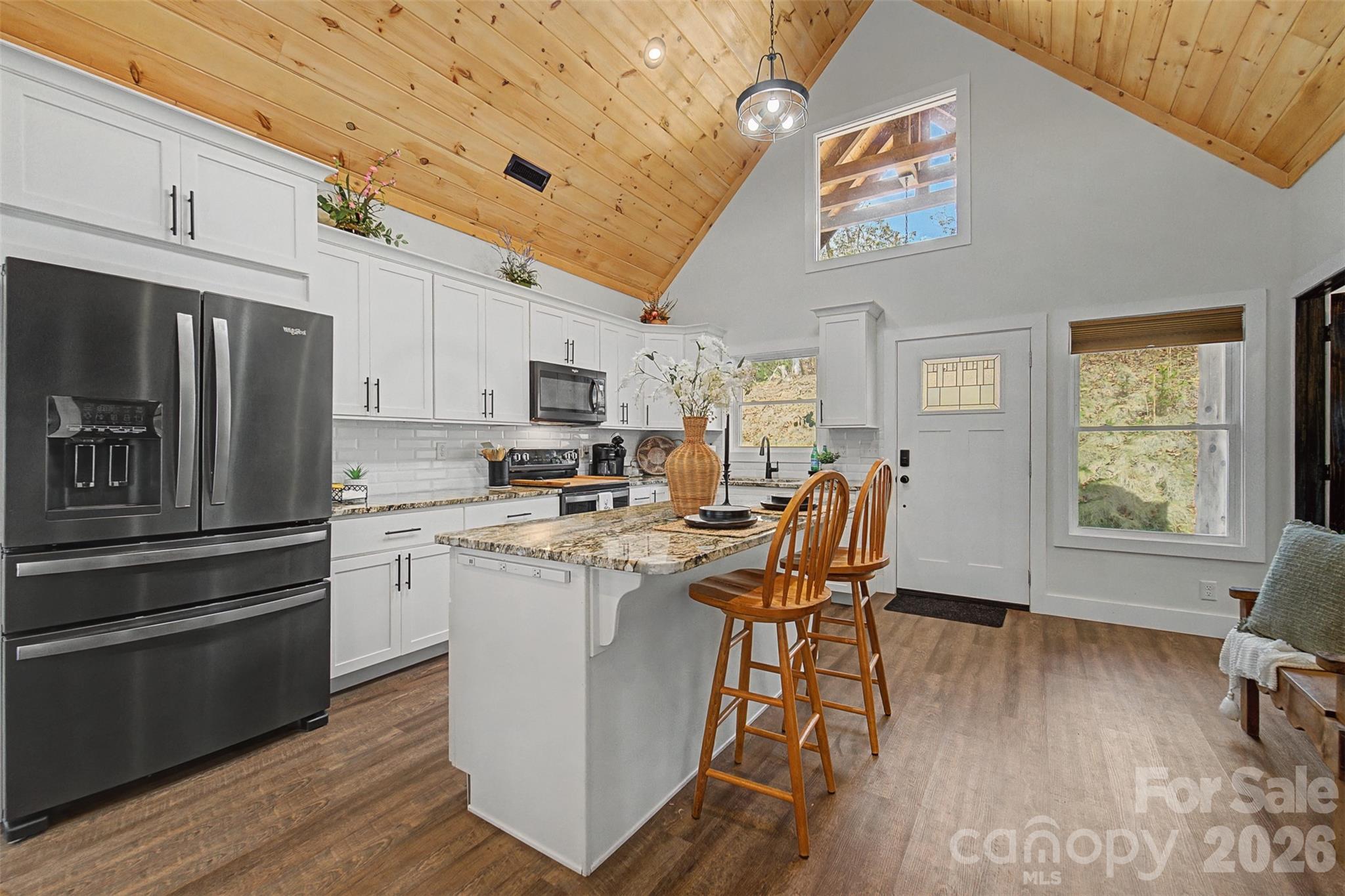 79 Abbey View Road — Bryson City