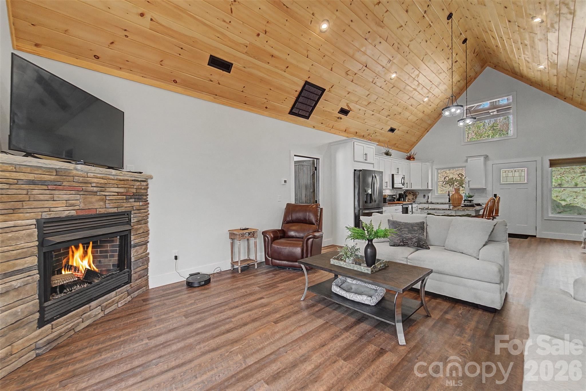 79 Abbey View Road — Bryson City