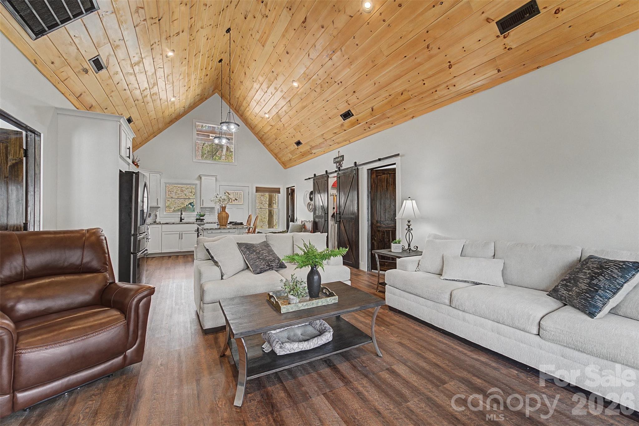 79 Abbey View Road — Bryson City