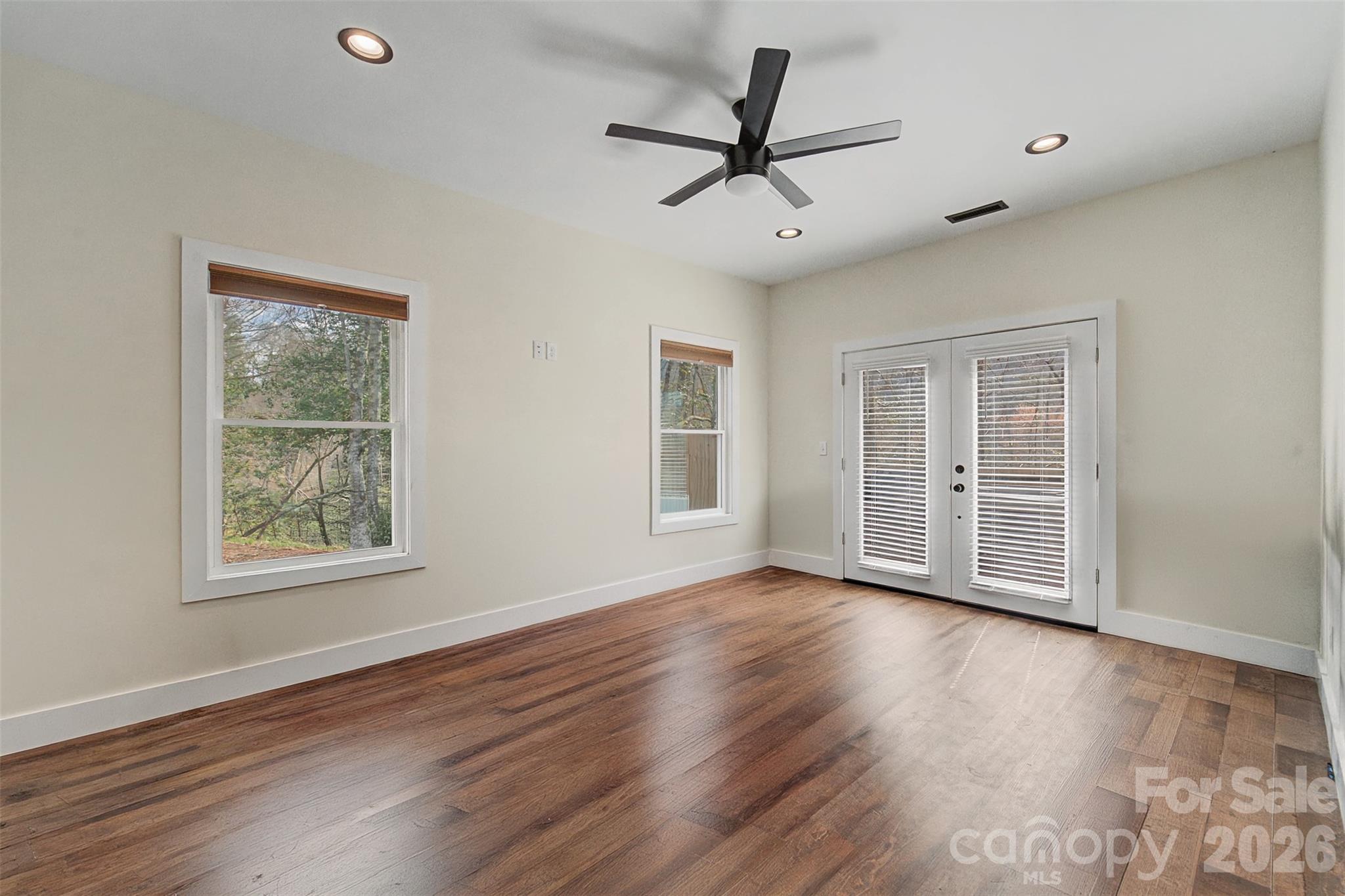 79 Abbey View Road — Bryson City