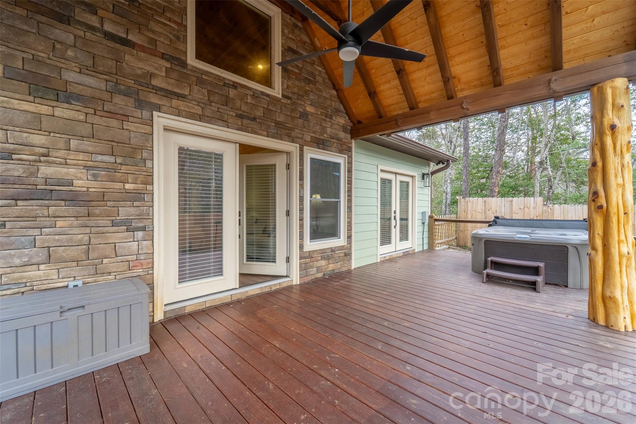 79 Abbey View Road — Bryson City