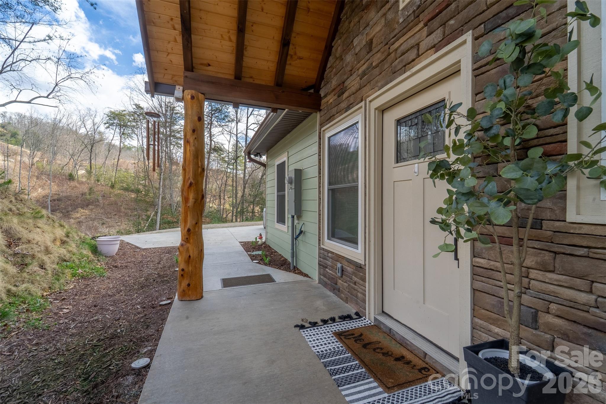 79 Abbey View Road — Bryson City