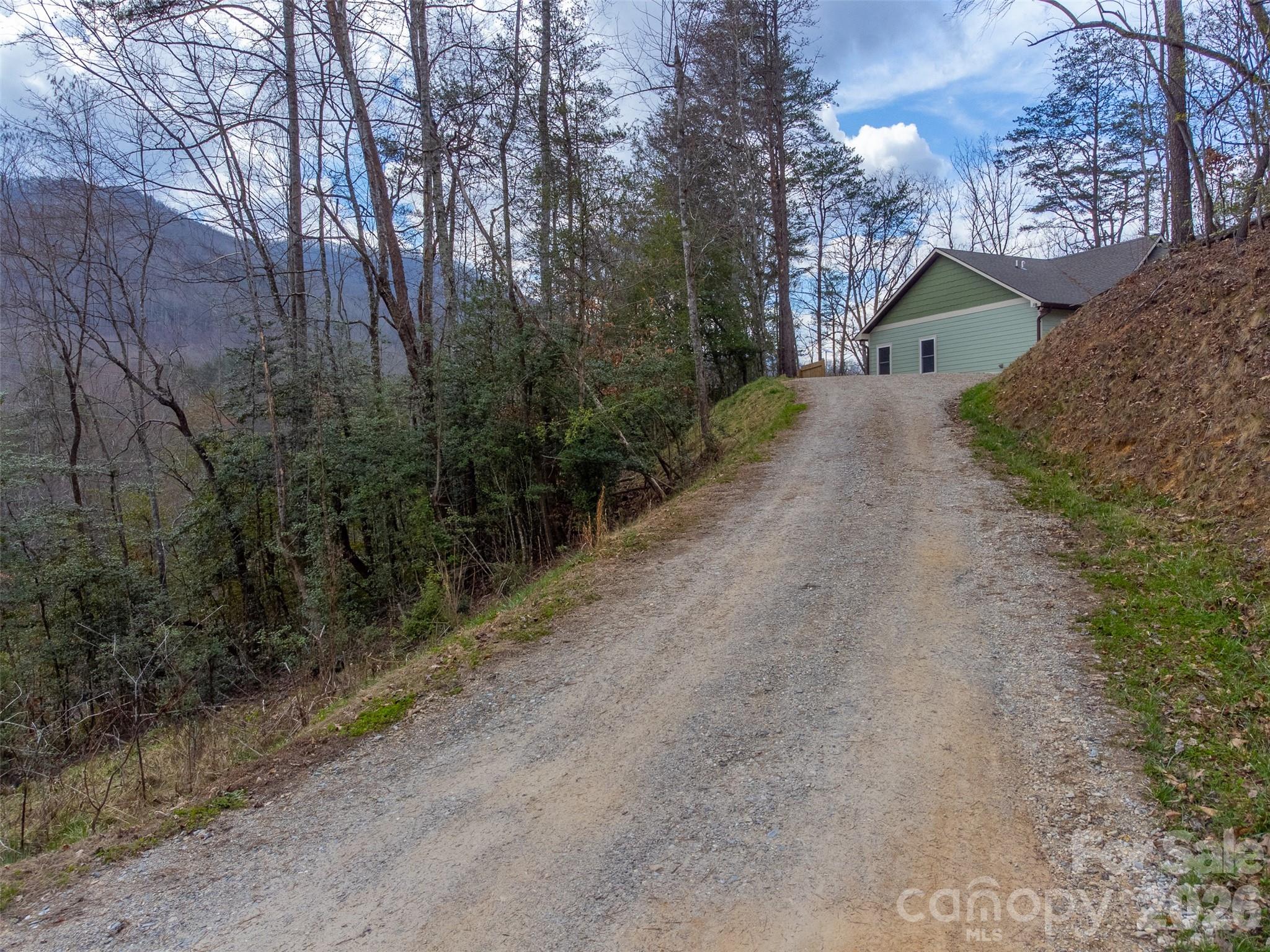 79 Abbey View Road — Bryson City