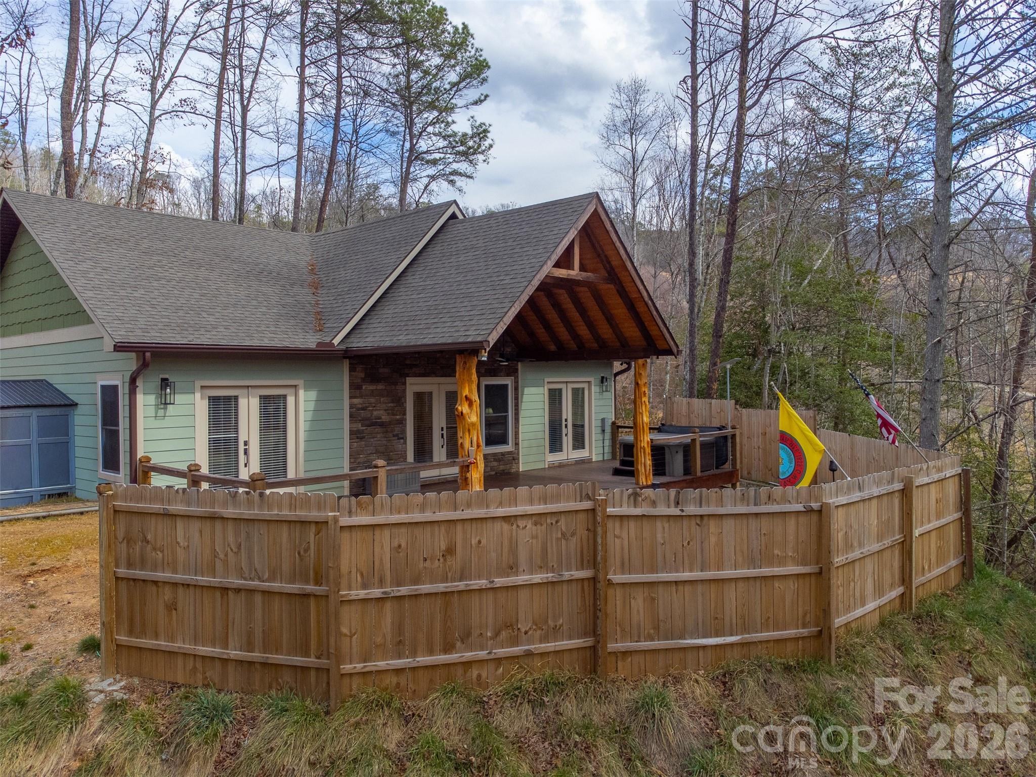 79 Abbey View Road — Bryson City