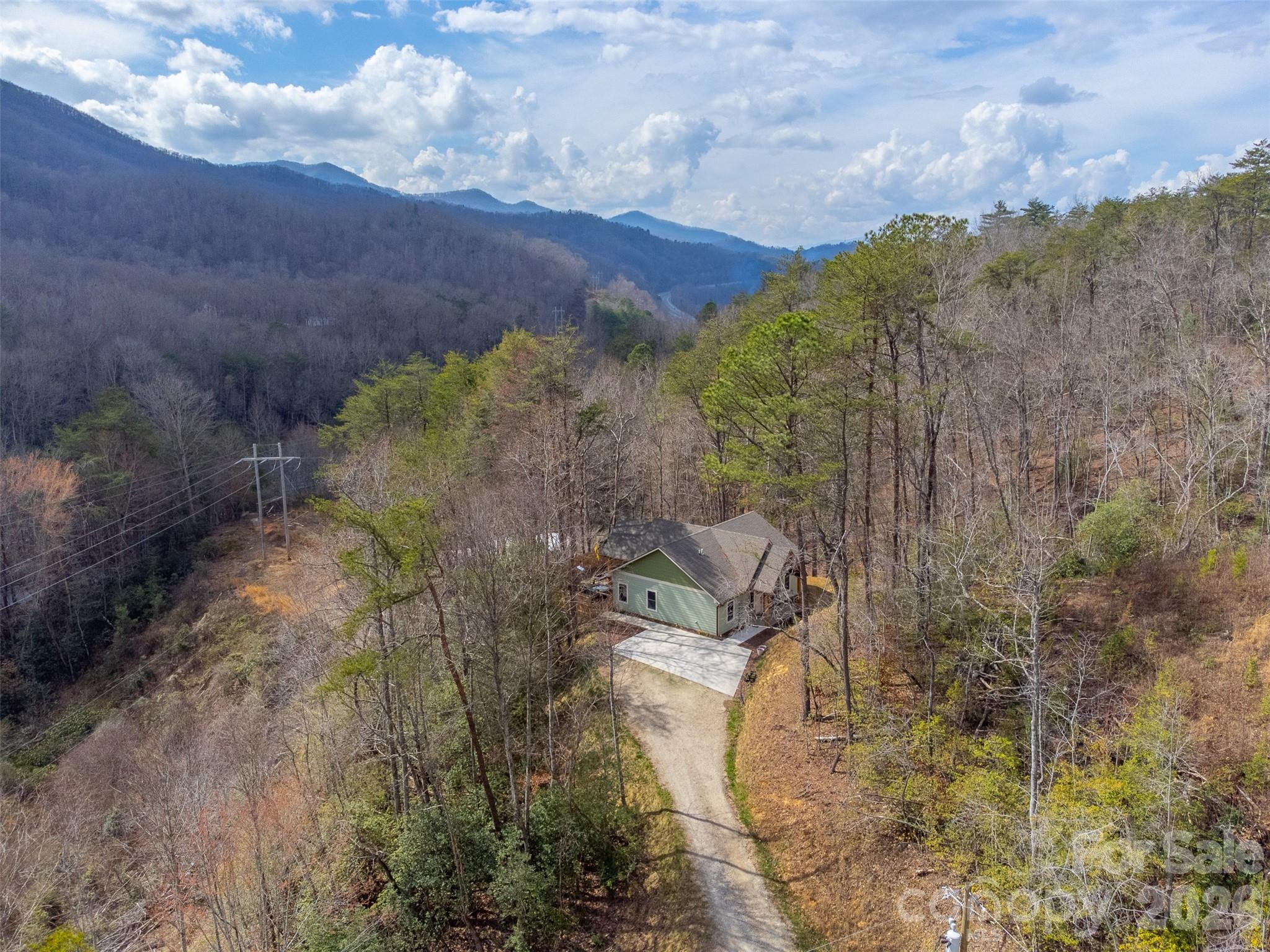 79 Abbey View Road — Bryson City