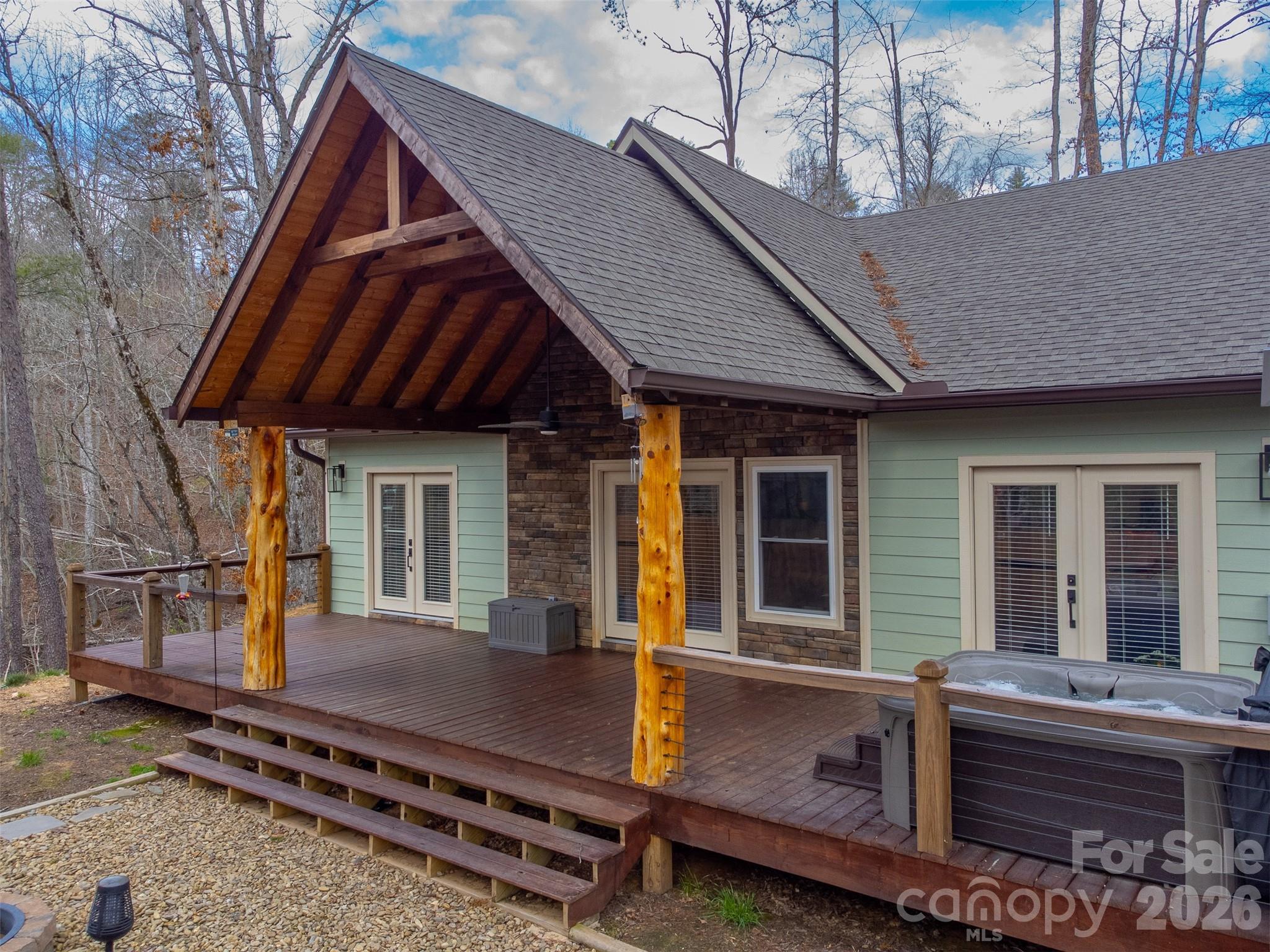 79 Abbey View Road — Bryson City