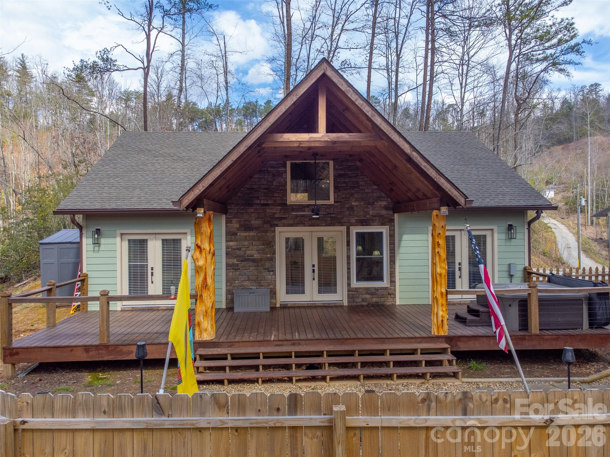 79 Abbey View Road — Bryson City